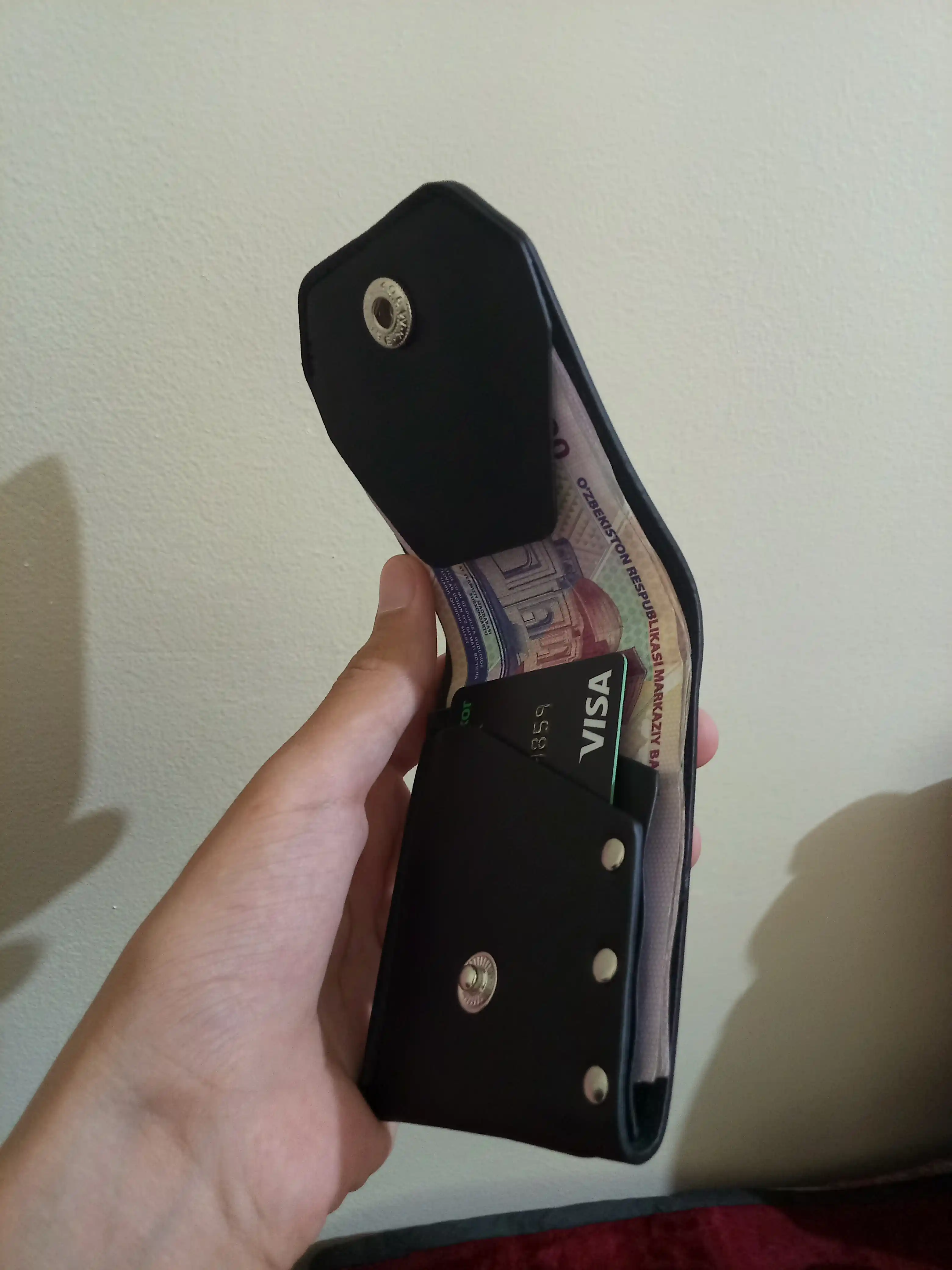 Erkaklar hamyoni, kartxolder, qisqichli, kartalar va pullar uchun eko-charm mini-hamyon
