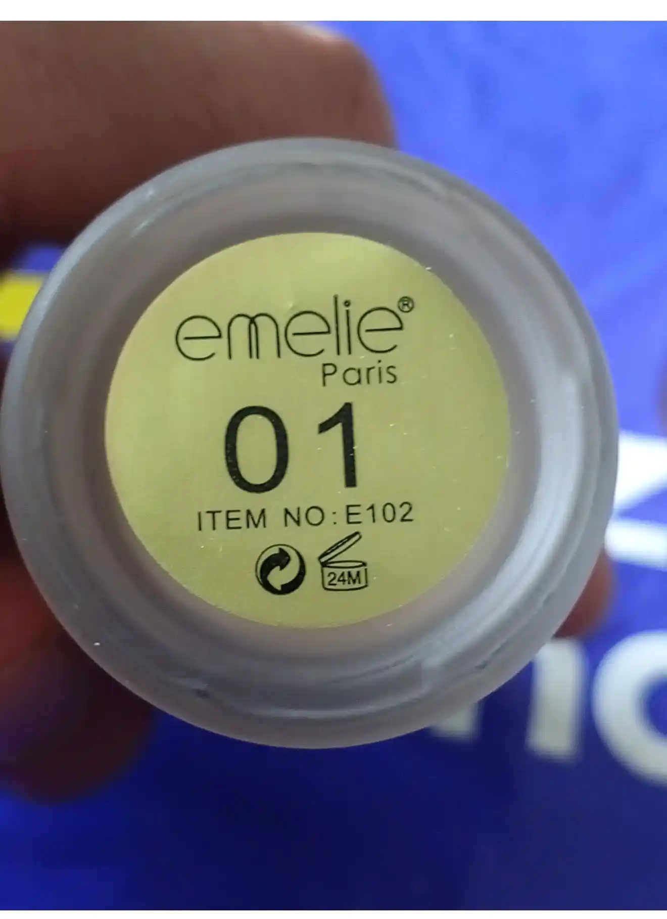 Emelie tonal kremi yuz uchun SPF 25, namlovchi, mat 01 va 02 ton, 45 ml