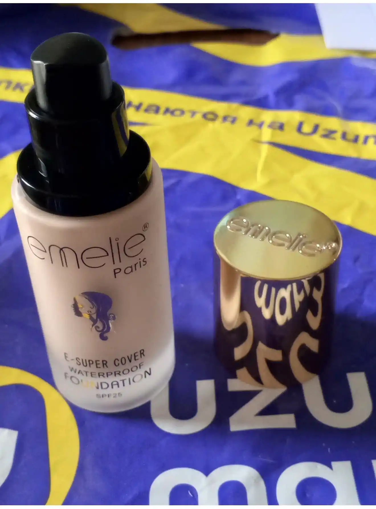 Emelie tonal kremi yuz uchun SPF 25, namlovchi, mat 01 va 02 ton, 45 ml
