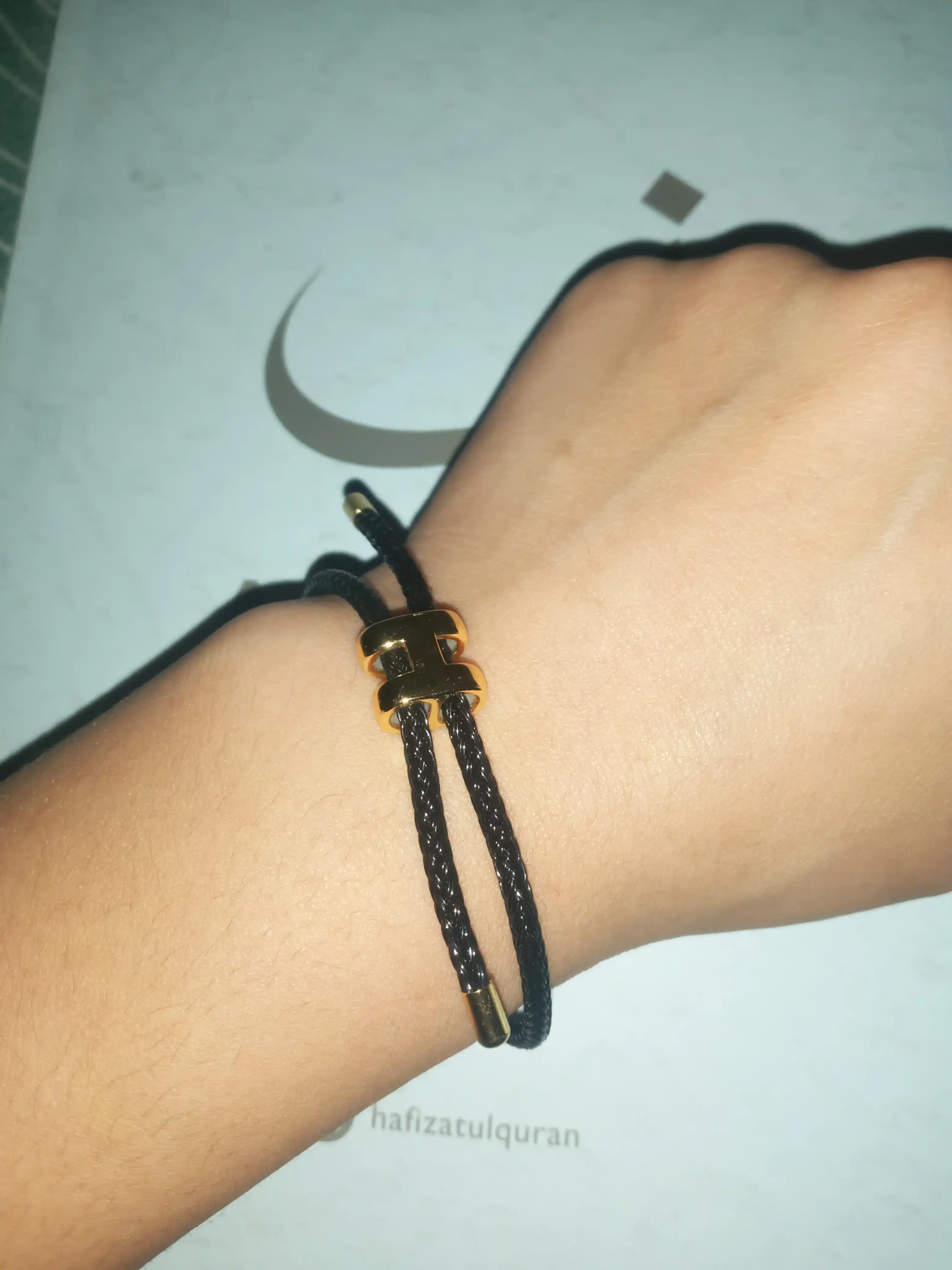 Элегантный и современный браслет Hermès