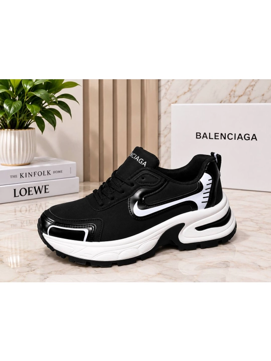 Ayollar uchun Balenciaga uslubidagi krossovka  qalin taglikli, zamonaviy  trenddagi model - 