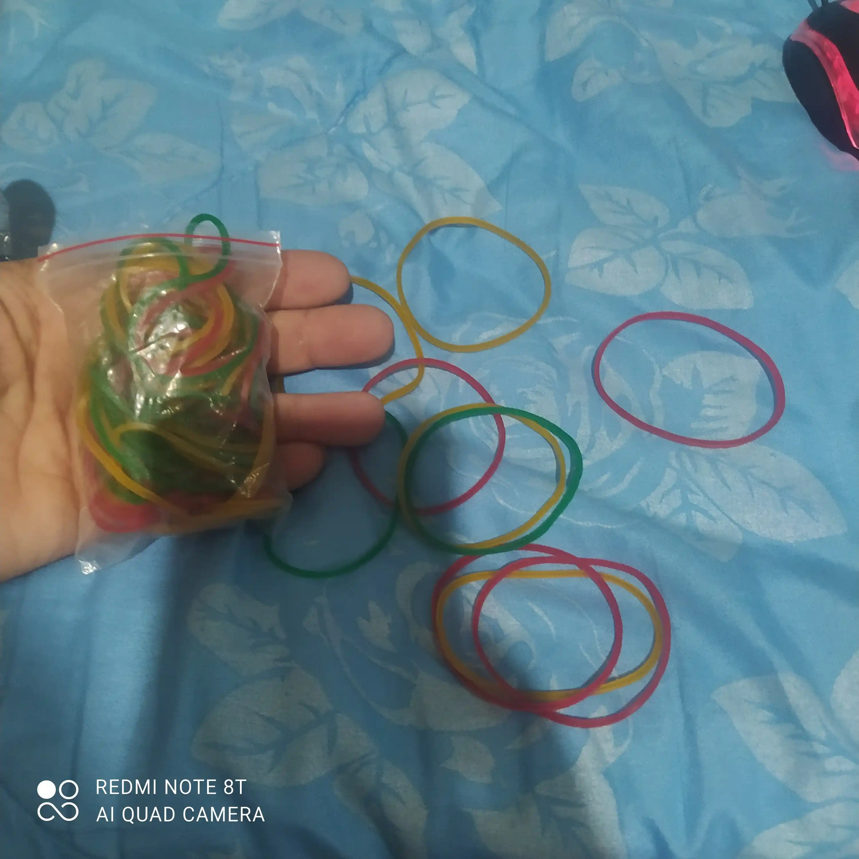 Pul va boshqa ofis hamda ish yuritish buyumlari uchun kauchuk rezinalar 30, 50, 100 gram