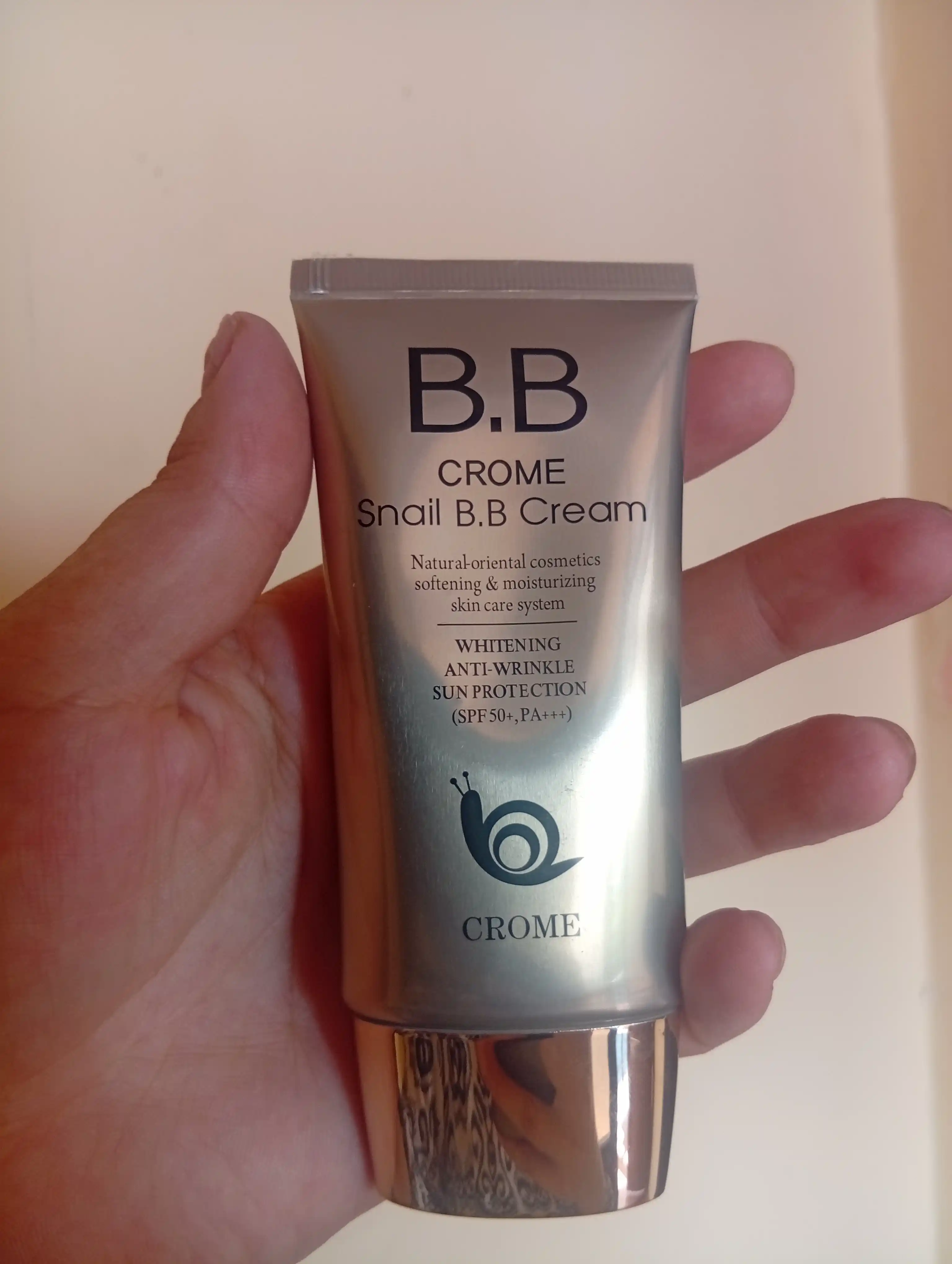 Ko'p funksiyali oqartiruvchi tonal krem SPF 50+, 50 ml
