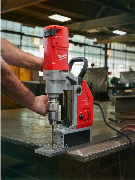 Milwaukee MDE 41 drel va magnit tagligi