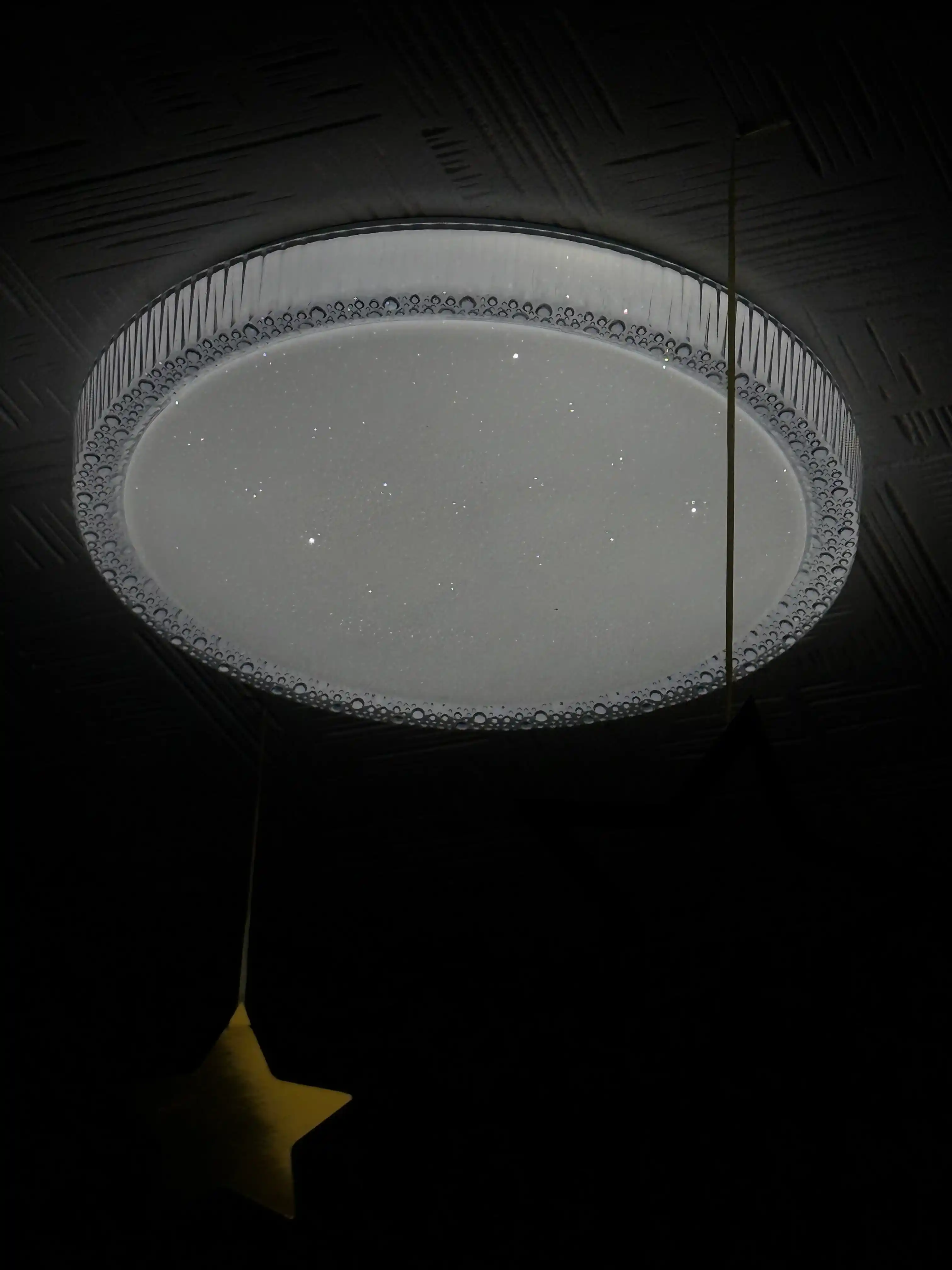 Shift LED lyustra 50 sm 96 Vt, 3 xil yorug‘lik rejimi, 25 m² gacha yoruqlik oson ornatish