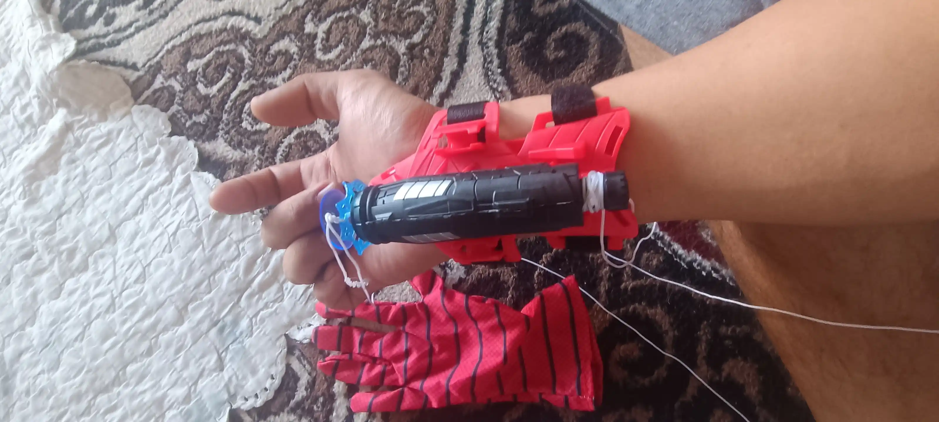 O'rgimchak odam blasteri o'q otuvchi qo'lqop - bolalar uchun Spider Man o'yinchog'i