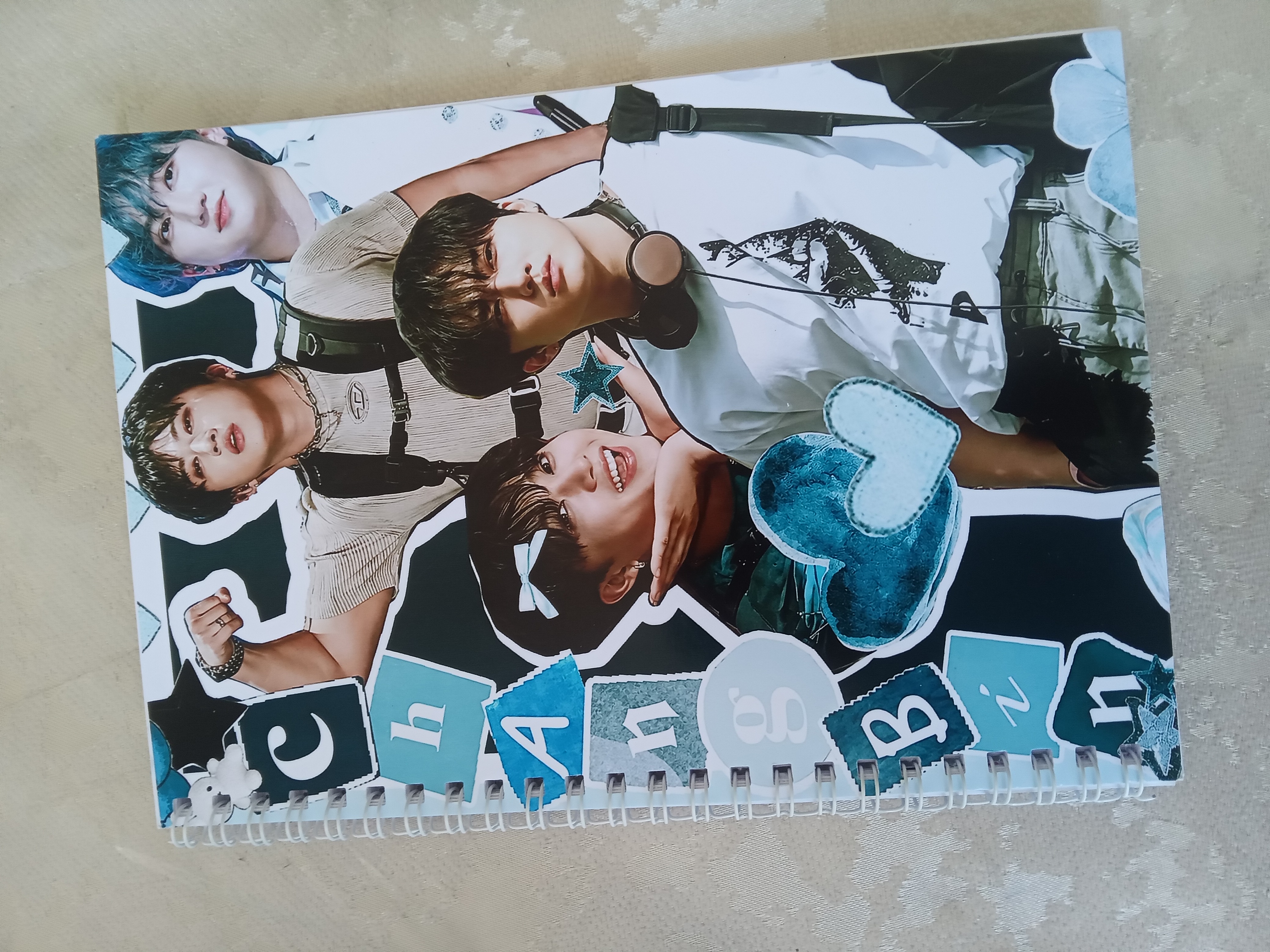 STRAY KIDS, K-POP, Bloknot va Planner 2 tasi 1 da - 30 varaqli, 2 bo'limli