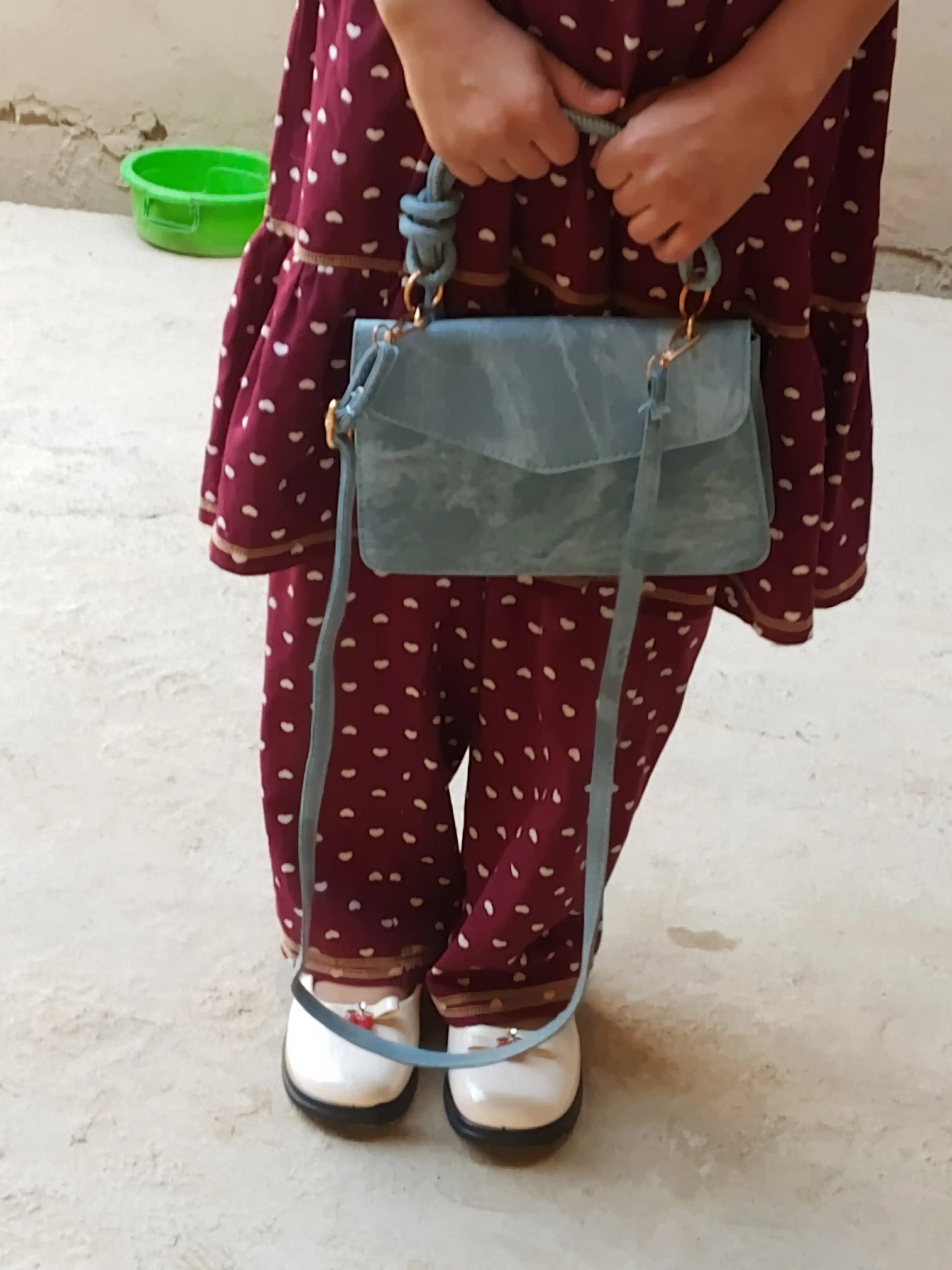 Ayollar sumkasi, mini krossbodi sumka