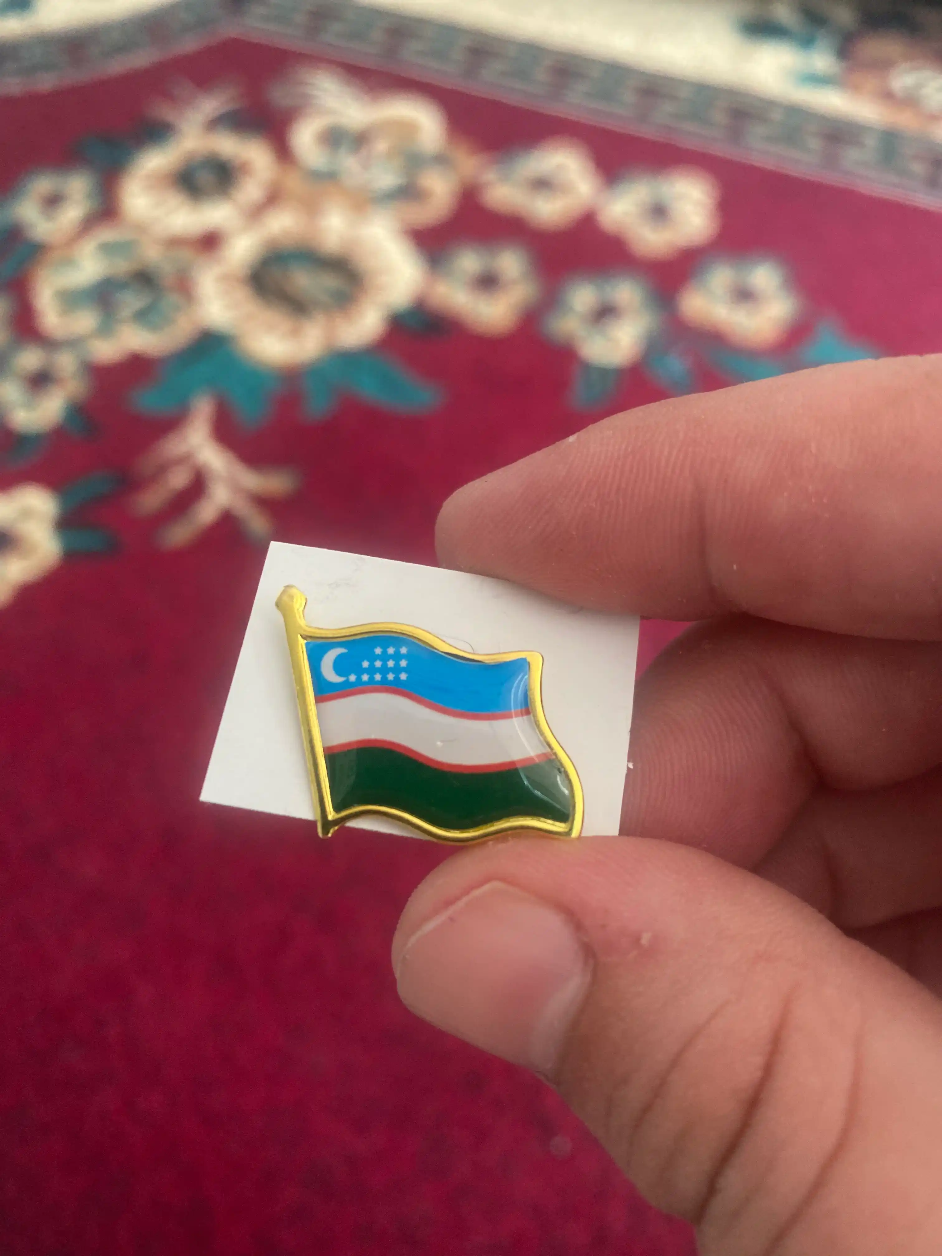 Nishon O'zbekiston bayrog'i, metall