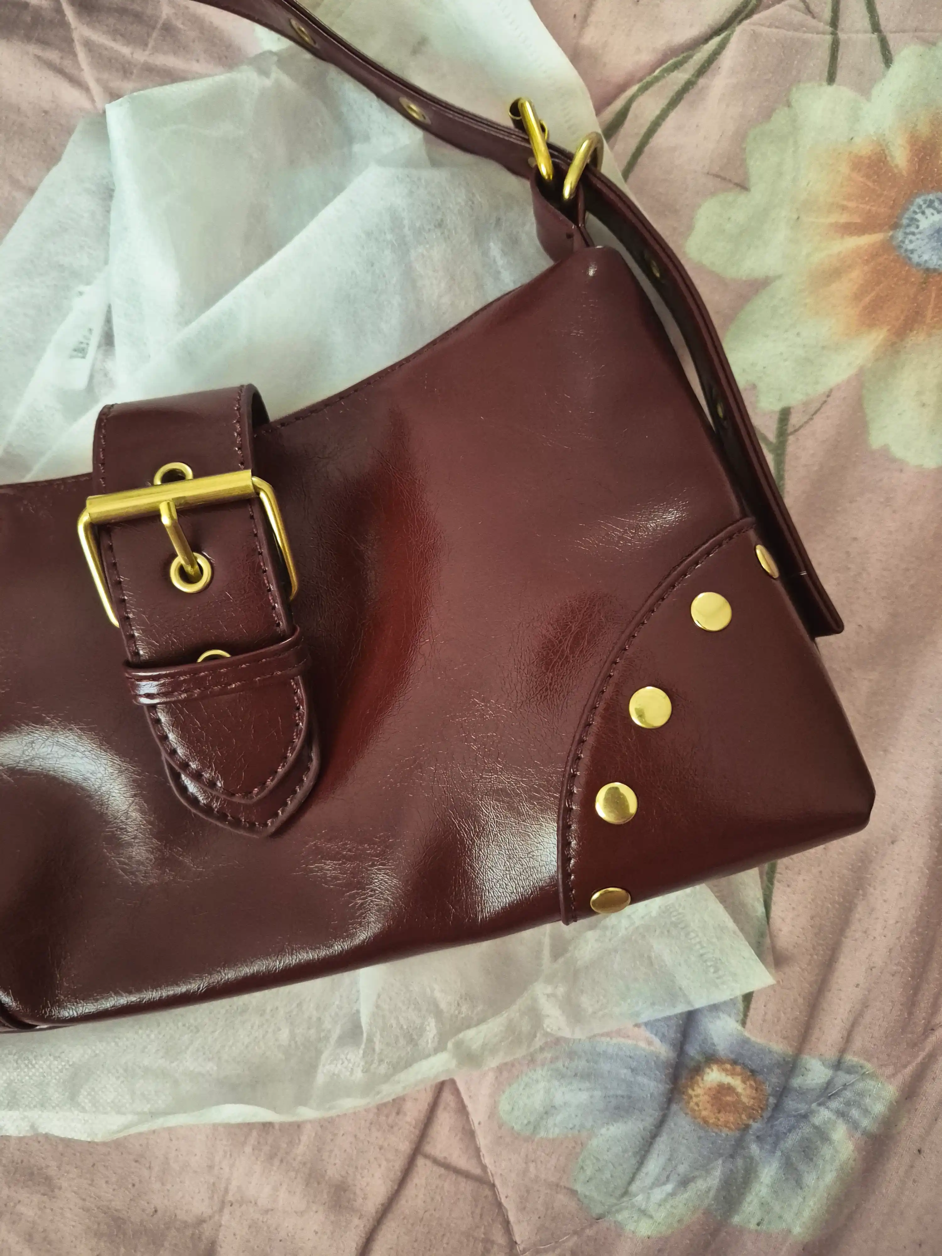 MIYO Vintage ayollar baguette sumkasi, eko-teri, zaklepka va bezakli  