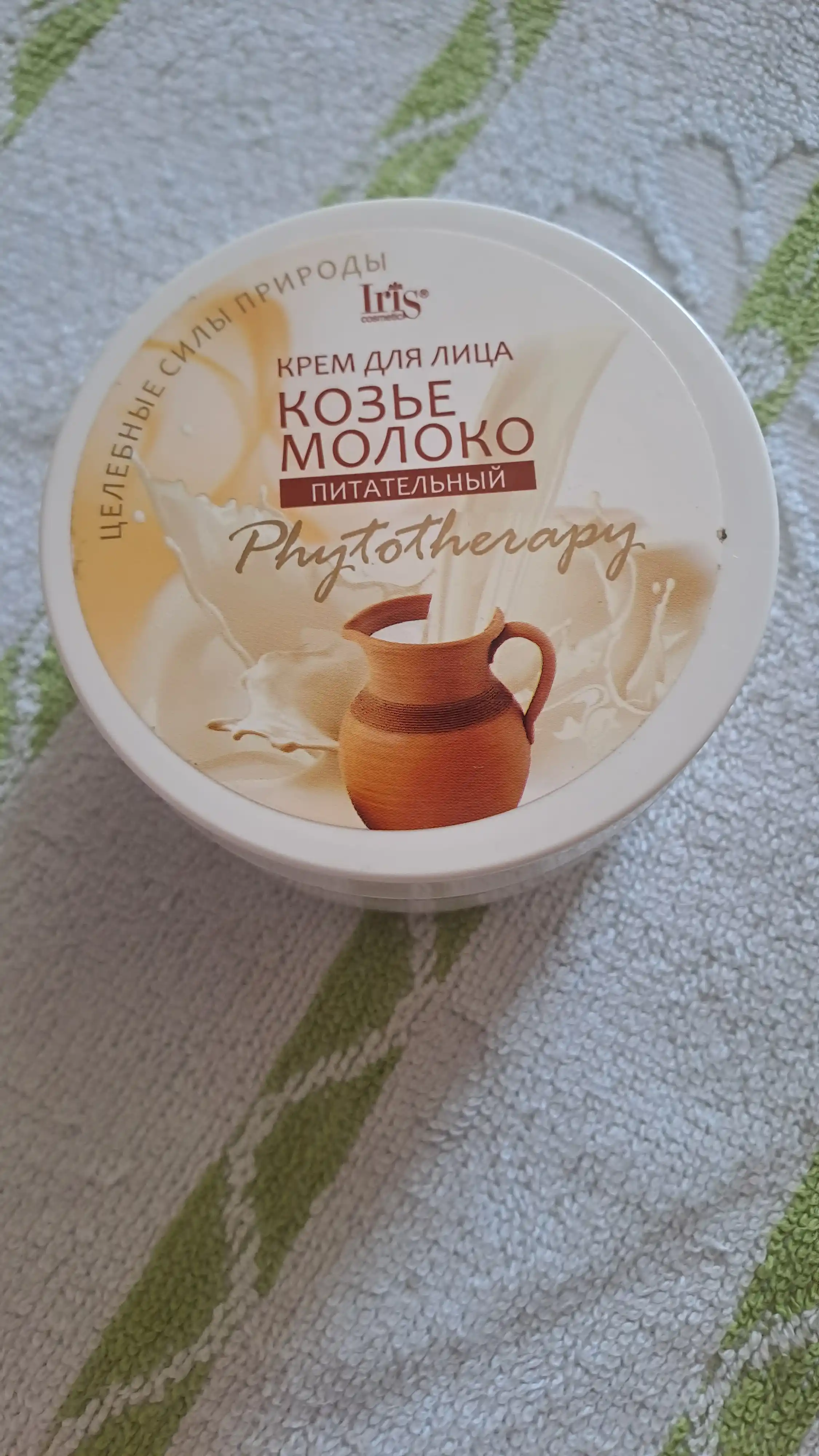 Крем для лица Iris Phytotherapy Козье молоко, 180 мл