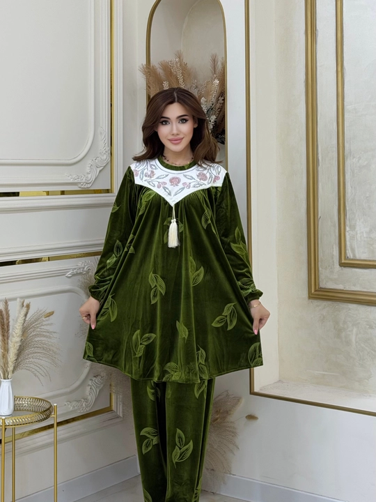 Женский комплект одежды