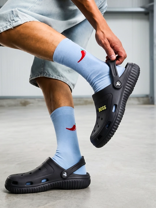 Erkaklar uchun yengil EVA klog shippaklari (crocs uslubida)