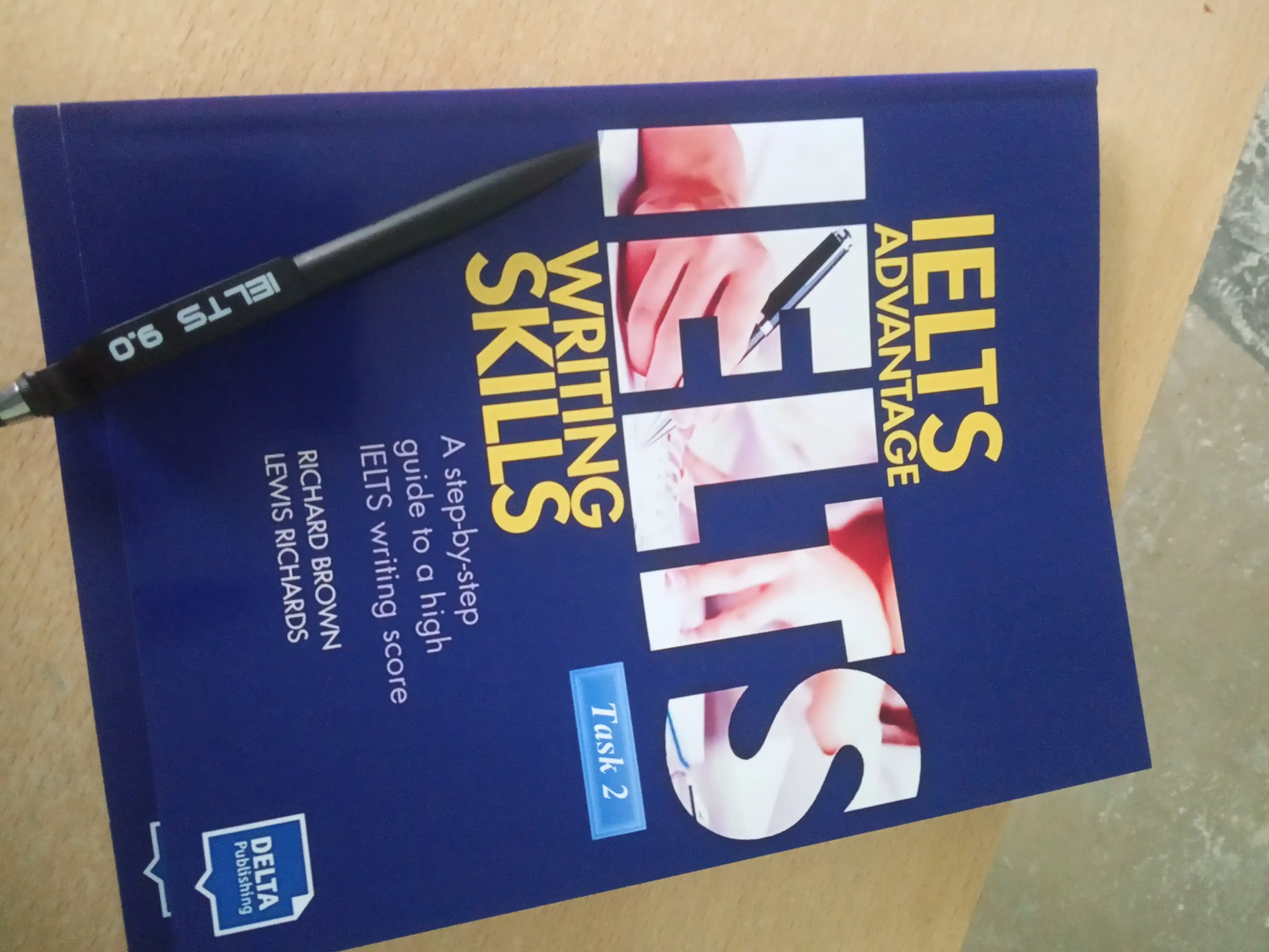IELTS Advantage Writing Skills IELTS Writing Task 1 va Task 2 uchun qo‘llanma