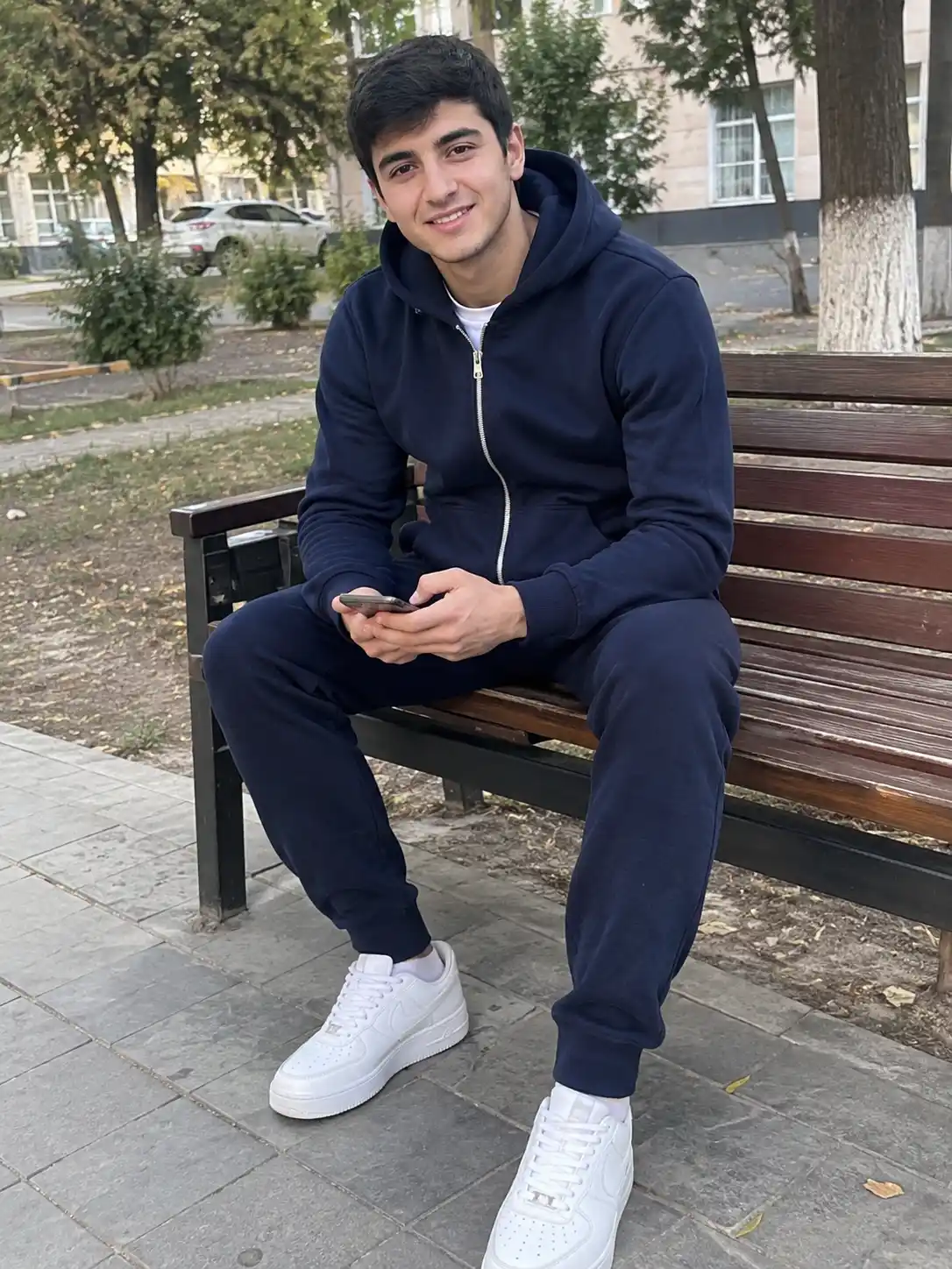 Erkaklar sport kostyumi, shahar uslubida, kuz-qish-bahor uchun