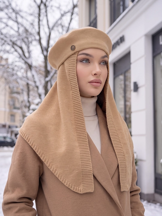 Ayollar qishki to'plami: beret shapka, shapkali romol, shapka sharf