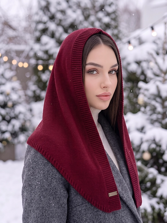 Ayollar qishki to'plami: beret shapka, shapkali romol, shapka sharf