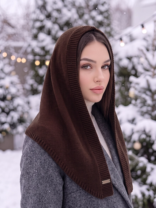 Ayollar qishki to'plami: beret shapka, shapkali romol, shapka sharf