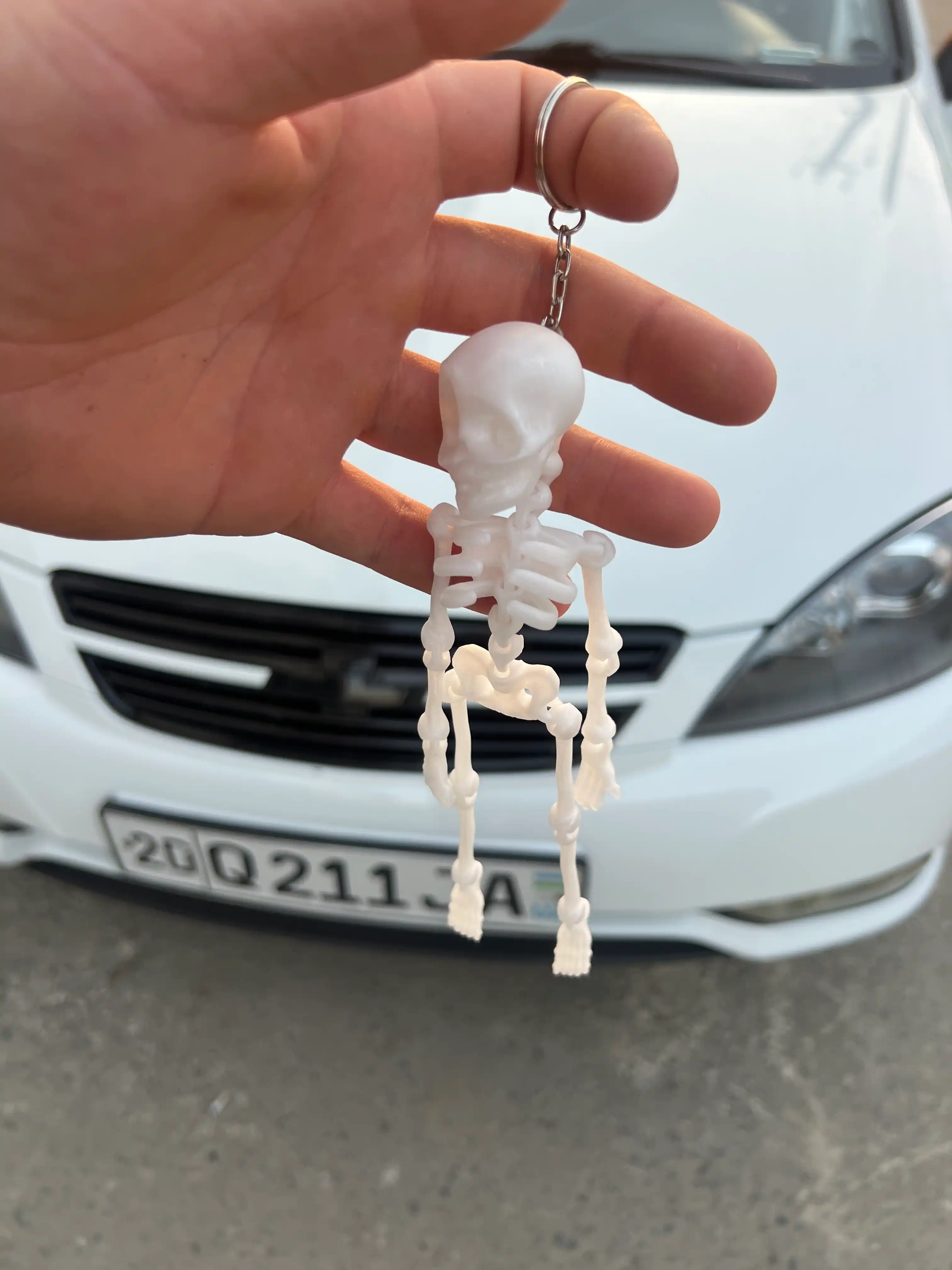 Harakatlanuvchi skelet figurasi