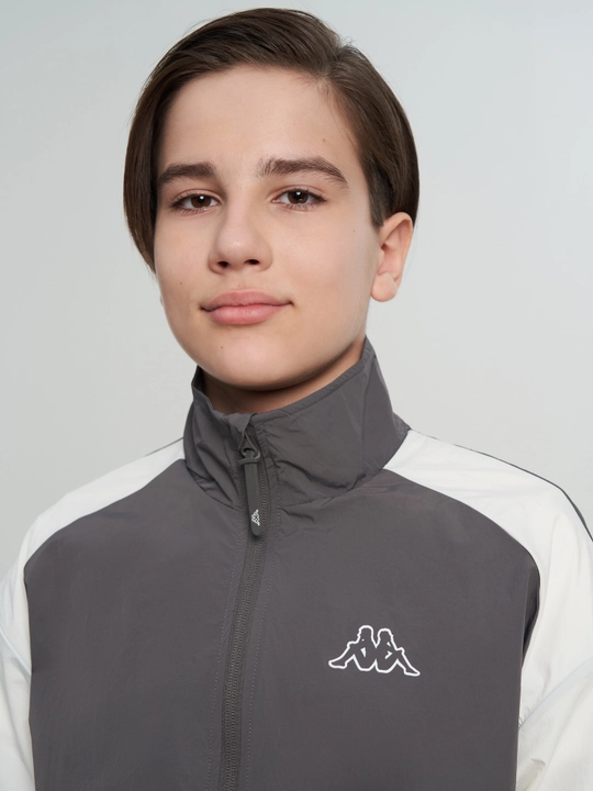 Kappa oʻgʻil bolalar uchun sport kostyumi