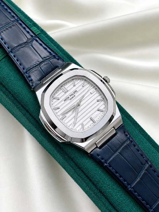 Erkaklar qo‘l soati Patek Philippe, klassik, charm remishokli, oq siferblat