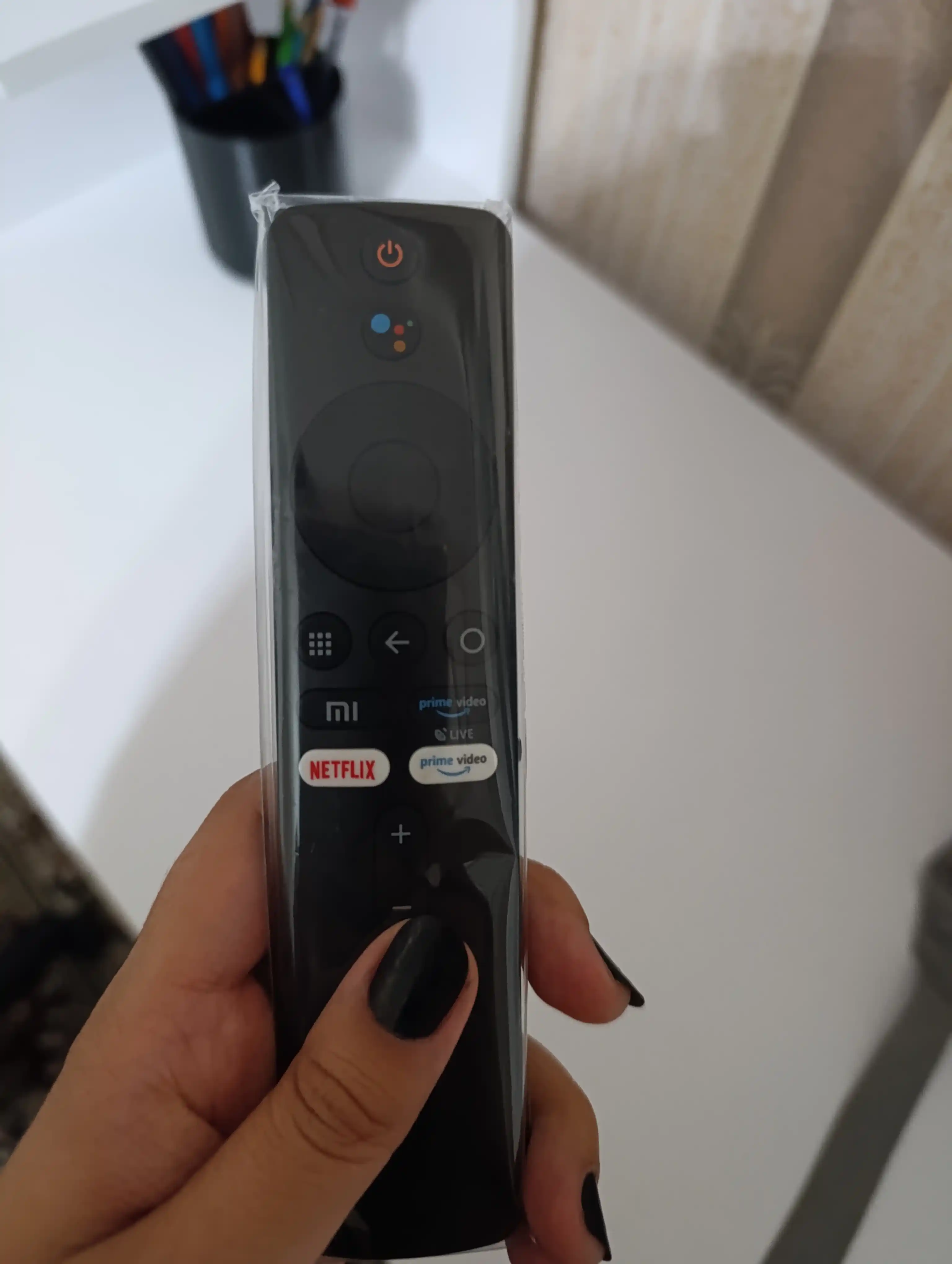 MI pult universal, pristavkalar, TV, Stick, Box uchun, ovozli buyruq bilan