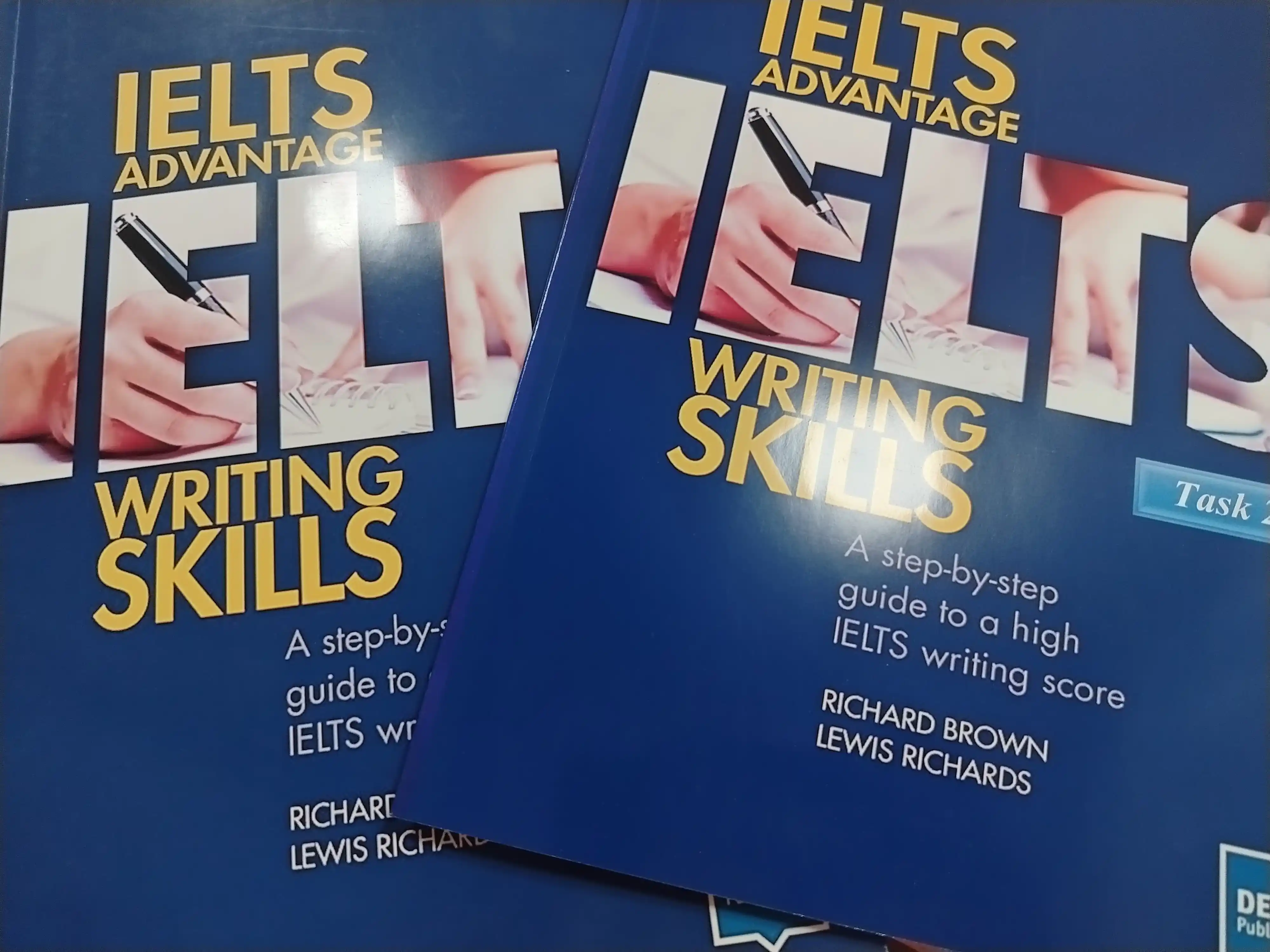 IELTS Advantage Writing Skills IELTS Writing Task 1 va Task 2 uchun qo‘llanma