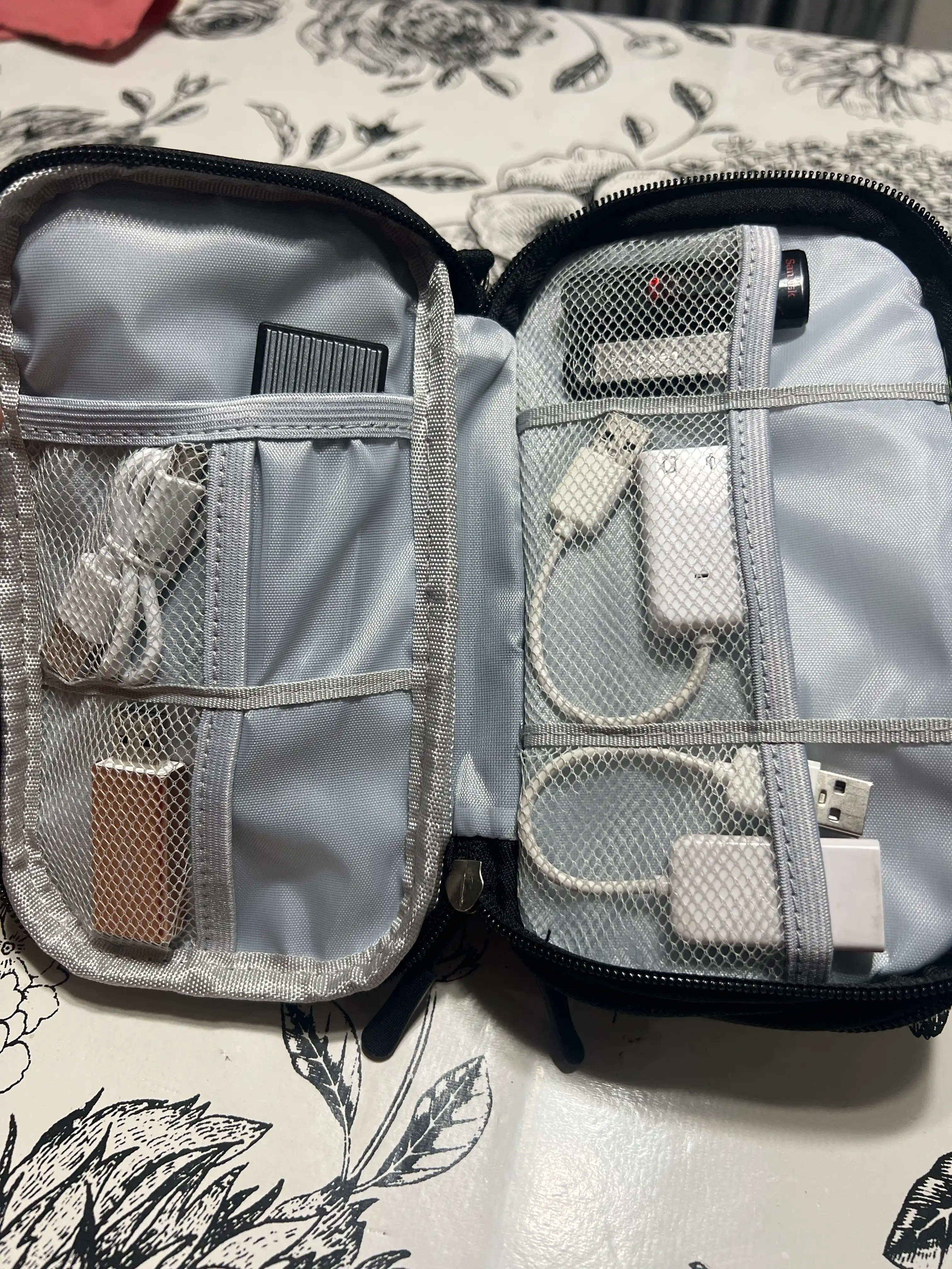 Organizer sumka, kabel saqlagich, zaryadlovchi, quloqchin, powerbank va aksessuarlar uchun