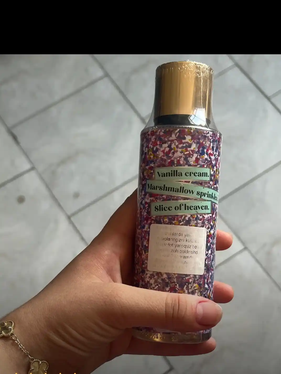 Parfyumlangan tana spreyi suvi Victoria's Secret Spreyi Aqua Kiss Rush, Shimmer, 250 ml