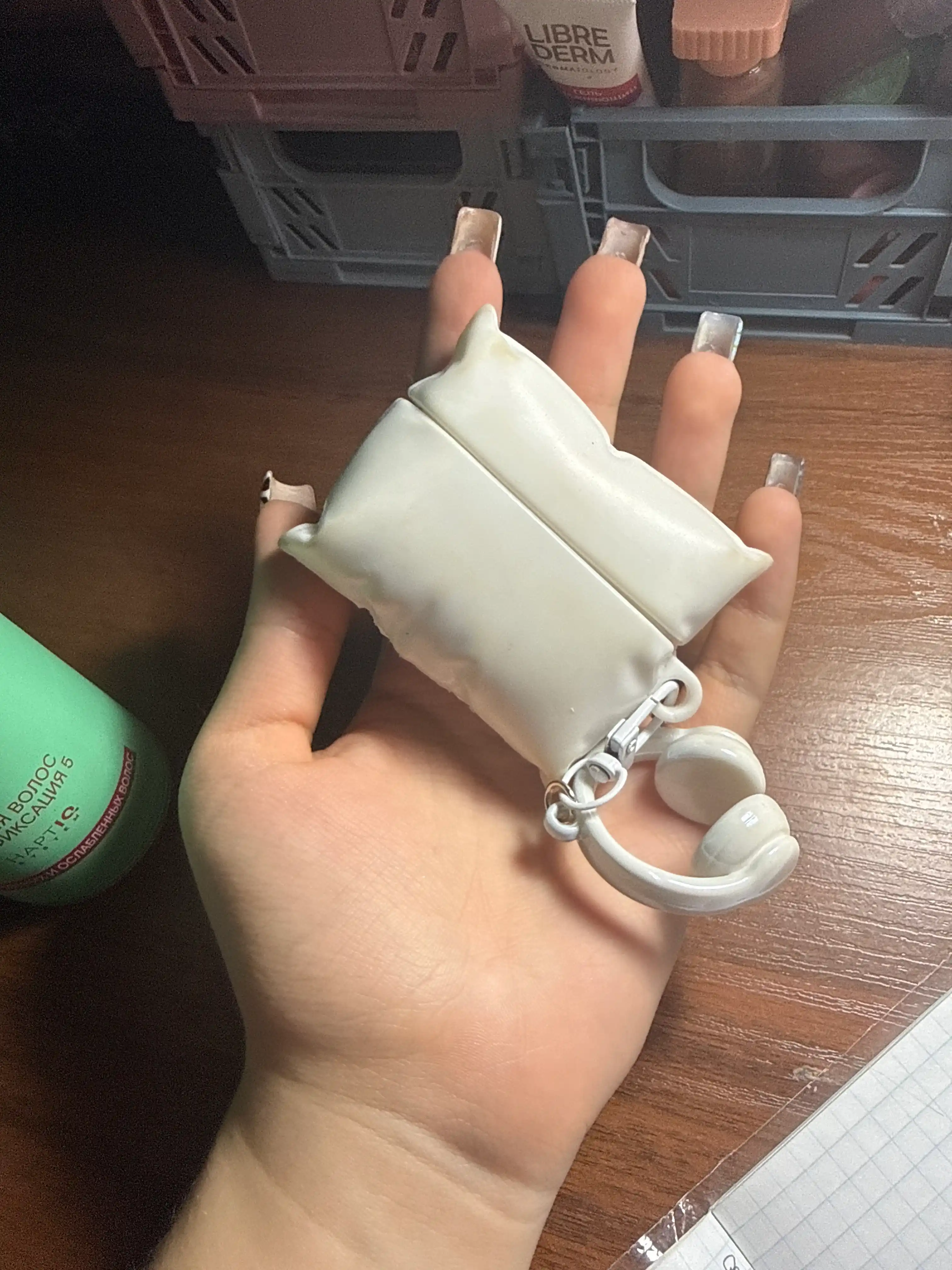 AirPods pro 1, 2, AirPods 4 simsiz quloqchinlari uchun g‘ilof