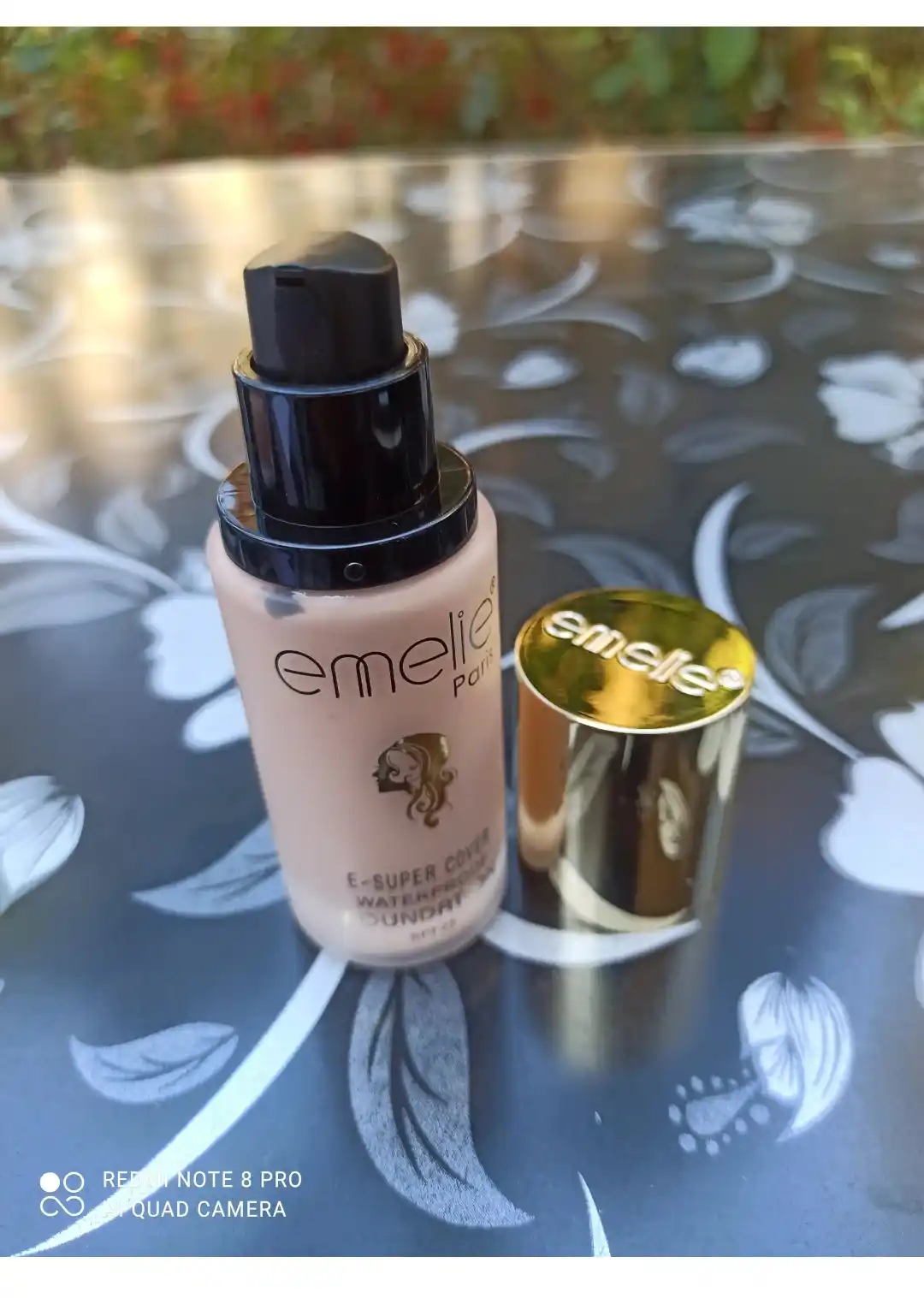 Emelie tonal kremi yuz uchun SPF 25, namlovchi, mat 01 va 02 ton, 45 ml