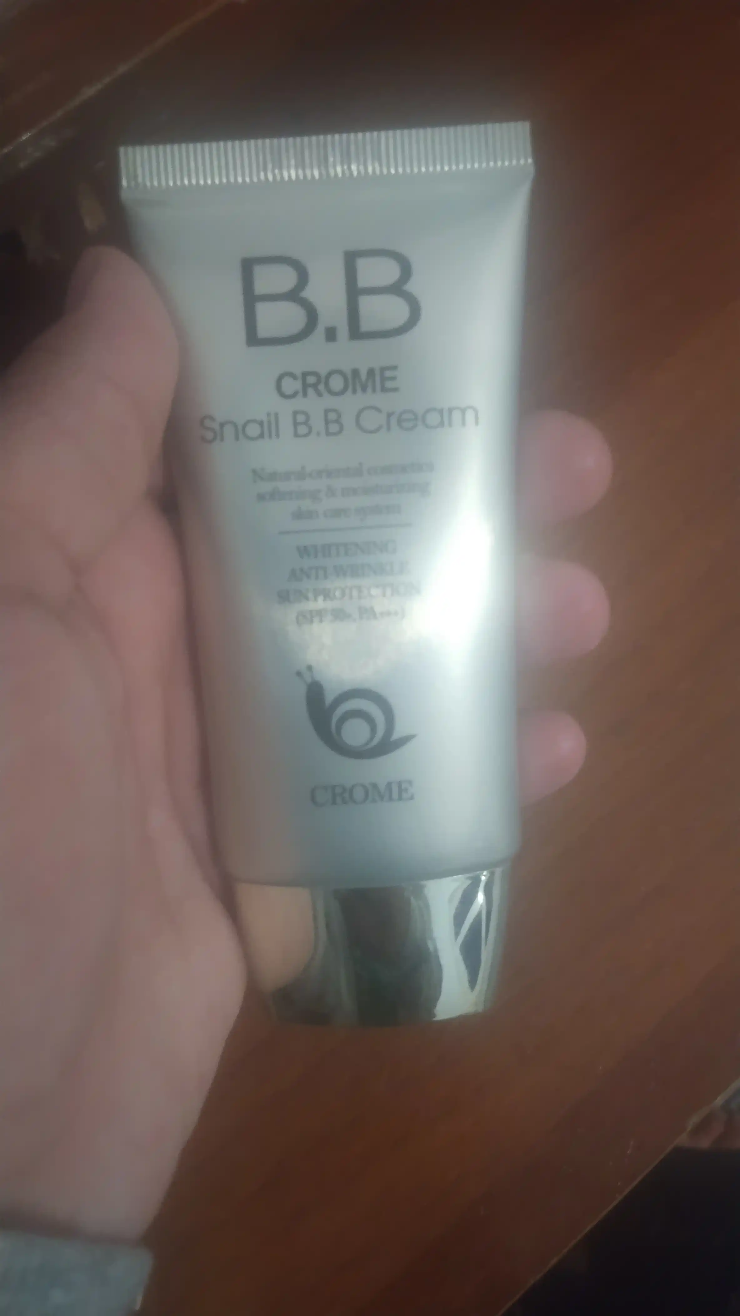 Ko'p funksiyali oqartiruvchi tonal krem BB krem Crome Snail SPF 50+, 50 ml