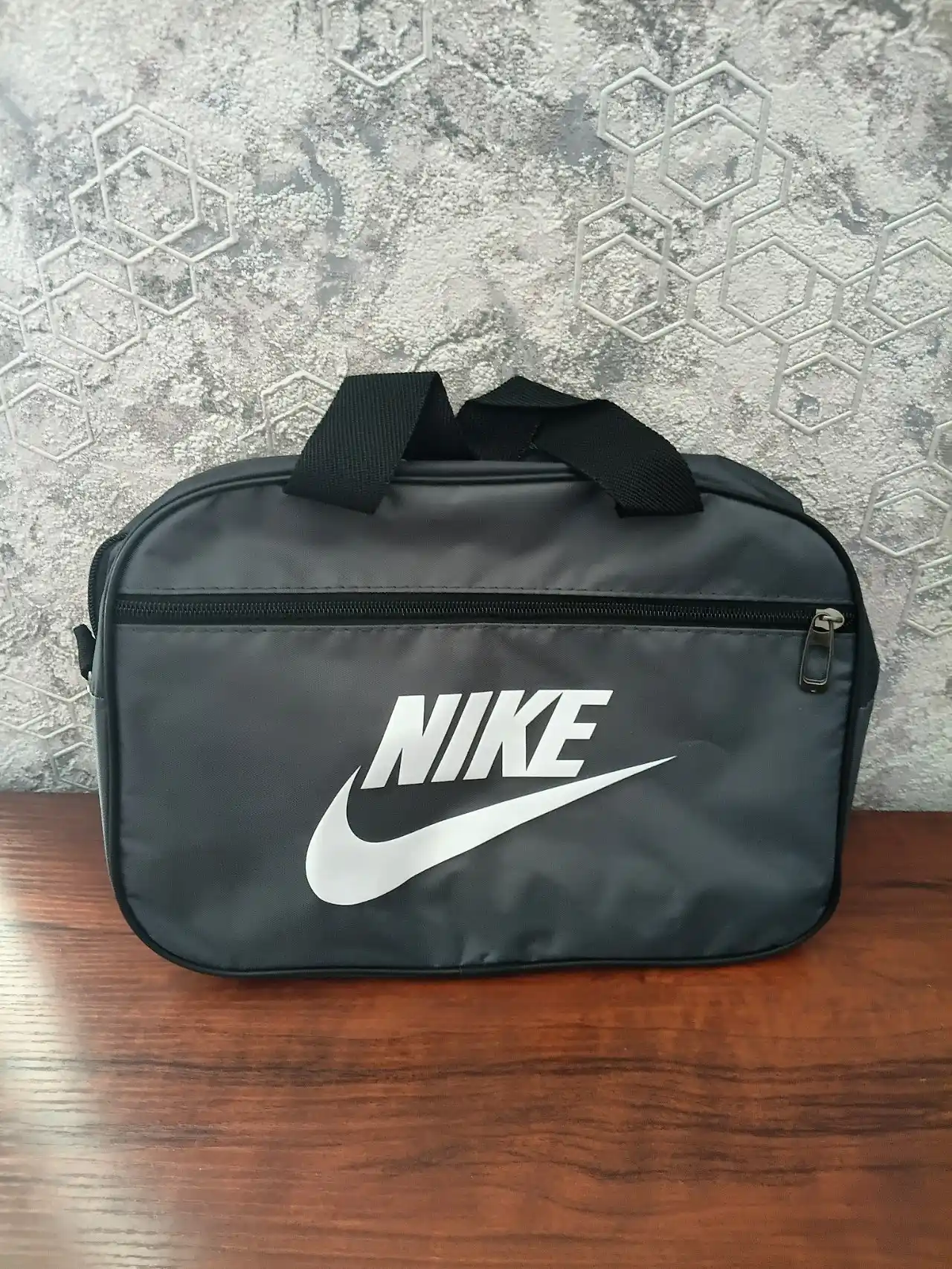 Erkaklar va ayollar uchun sport sumkasi