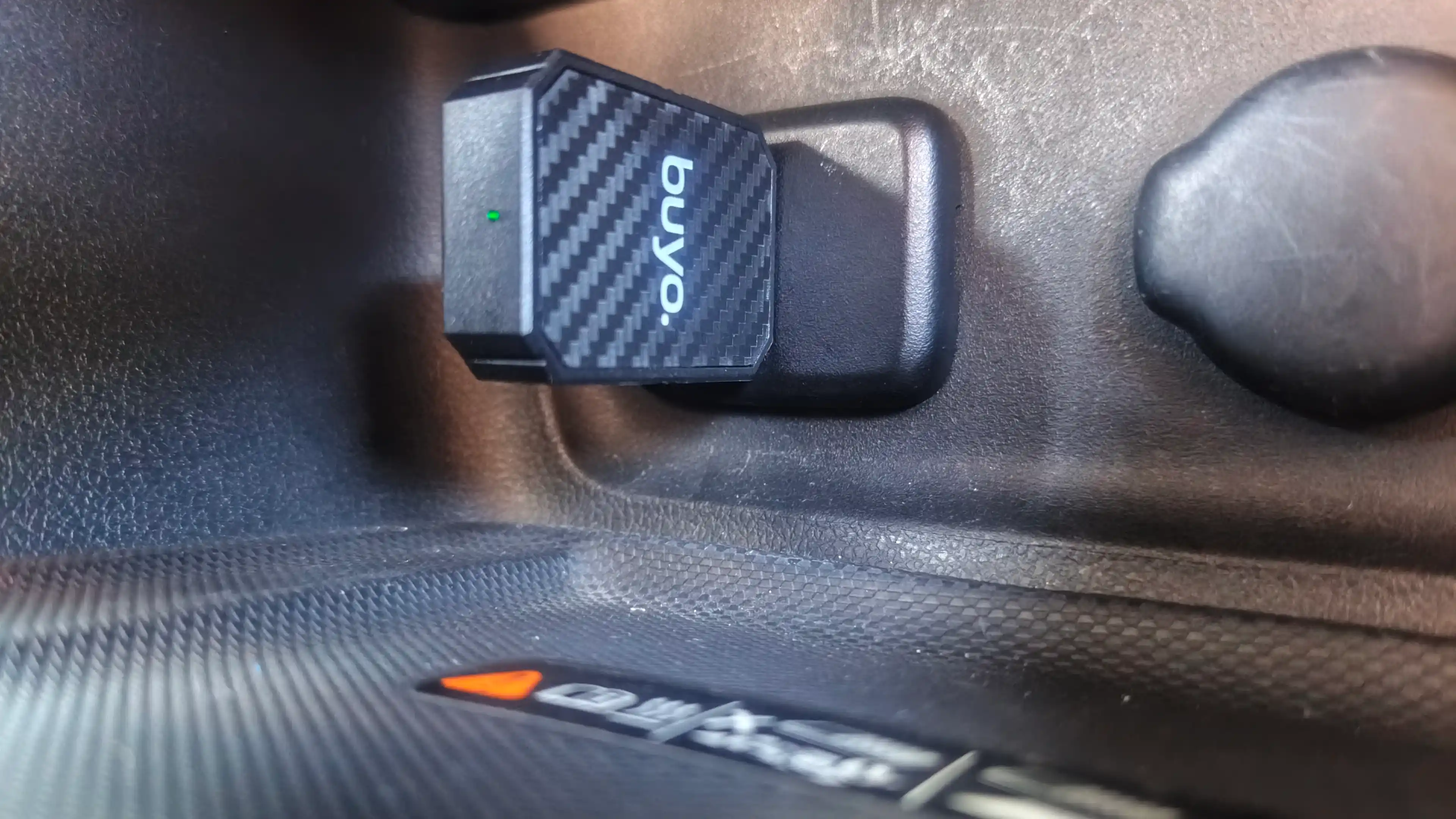 Simsiz CarPlay va Android Auto adaptori, mashina uchun Bluetooth o'tkazgich