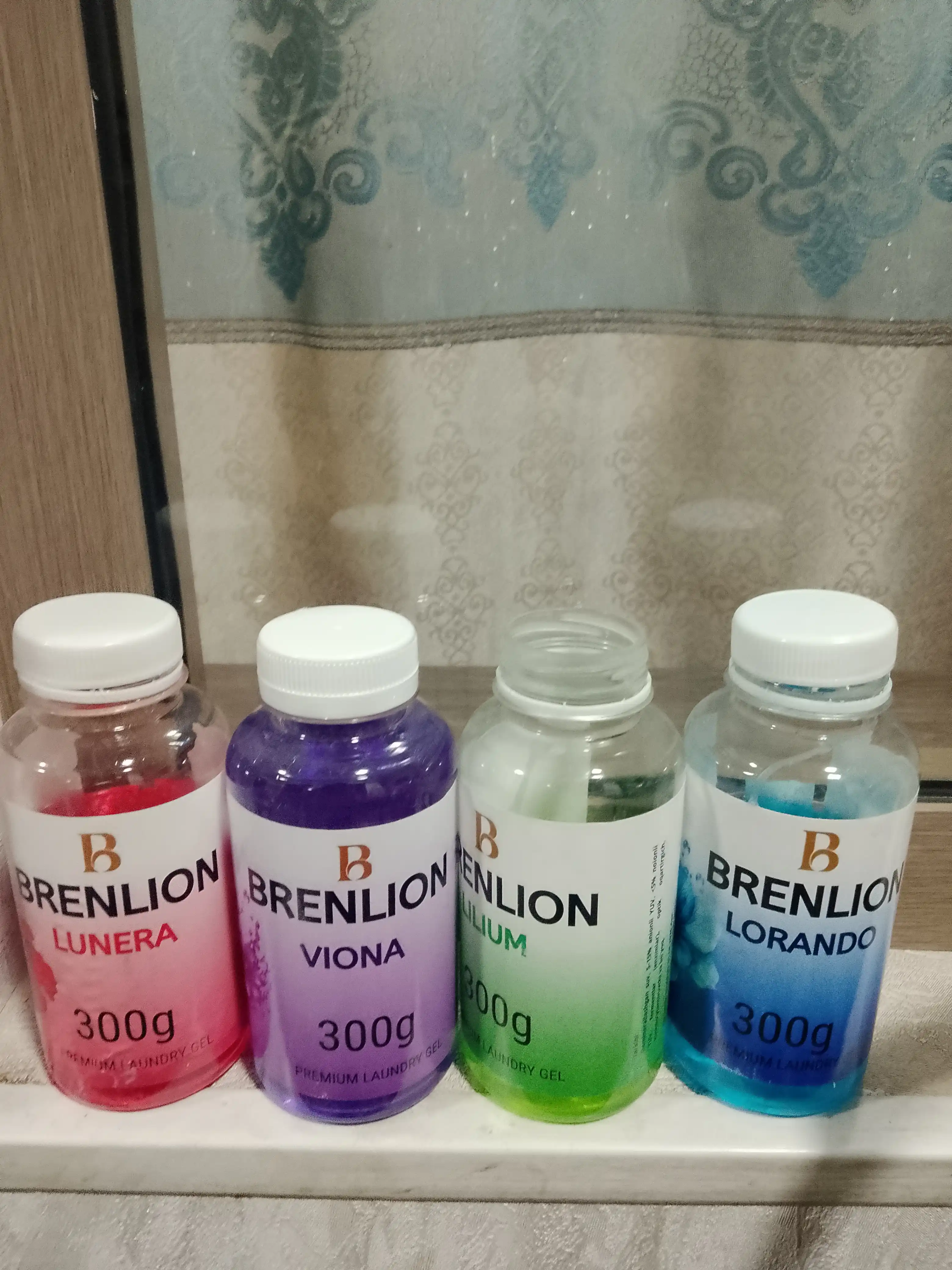 Набор гелей для стирки BRENLION, мини-сет 4-в-1, жидкий порошок для стирки белья, 4 х 300г