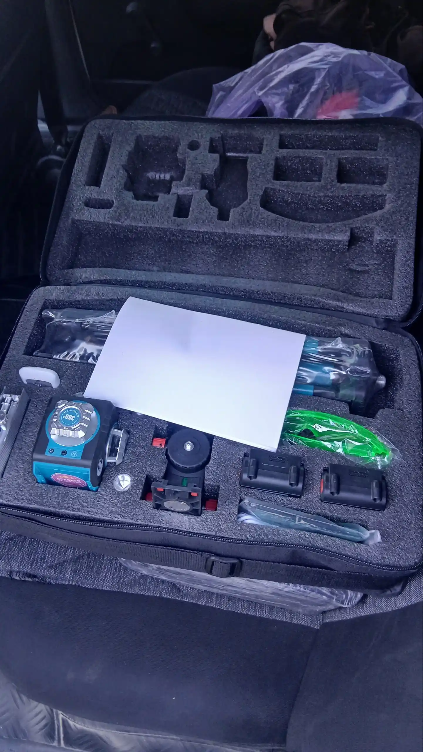 UBAY 4D 16 chiziqli lazerli nivelir,lazer shtativ bilan,lazerniy uroven,lazer professional