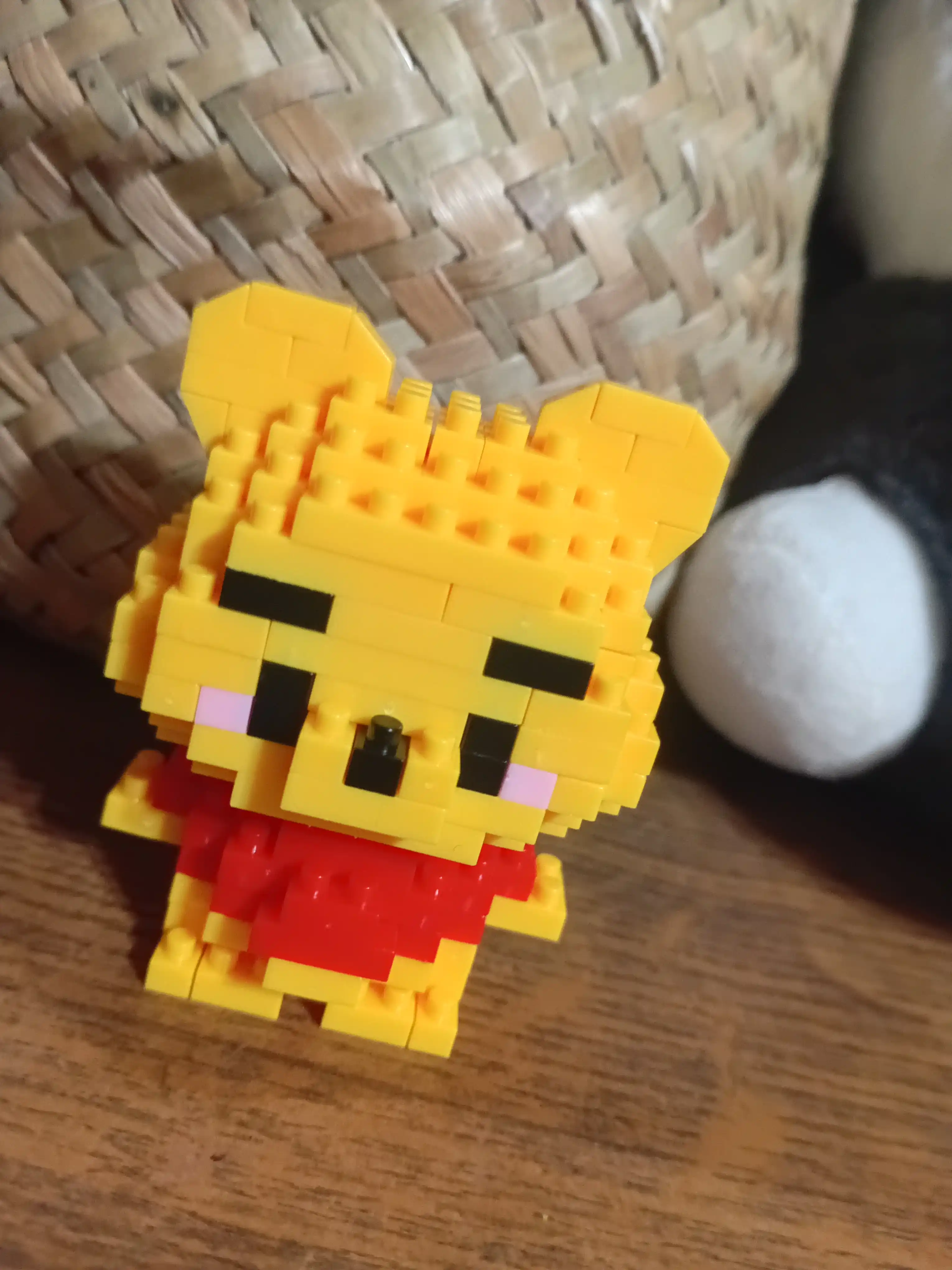 Konstruktor 3D blok, mini Lego, bolalar va kattalar uchun o'yinchoq jumboq, raqamlar sariq