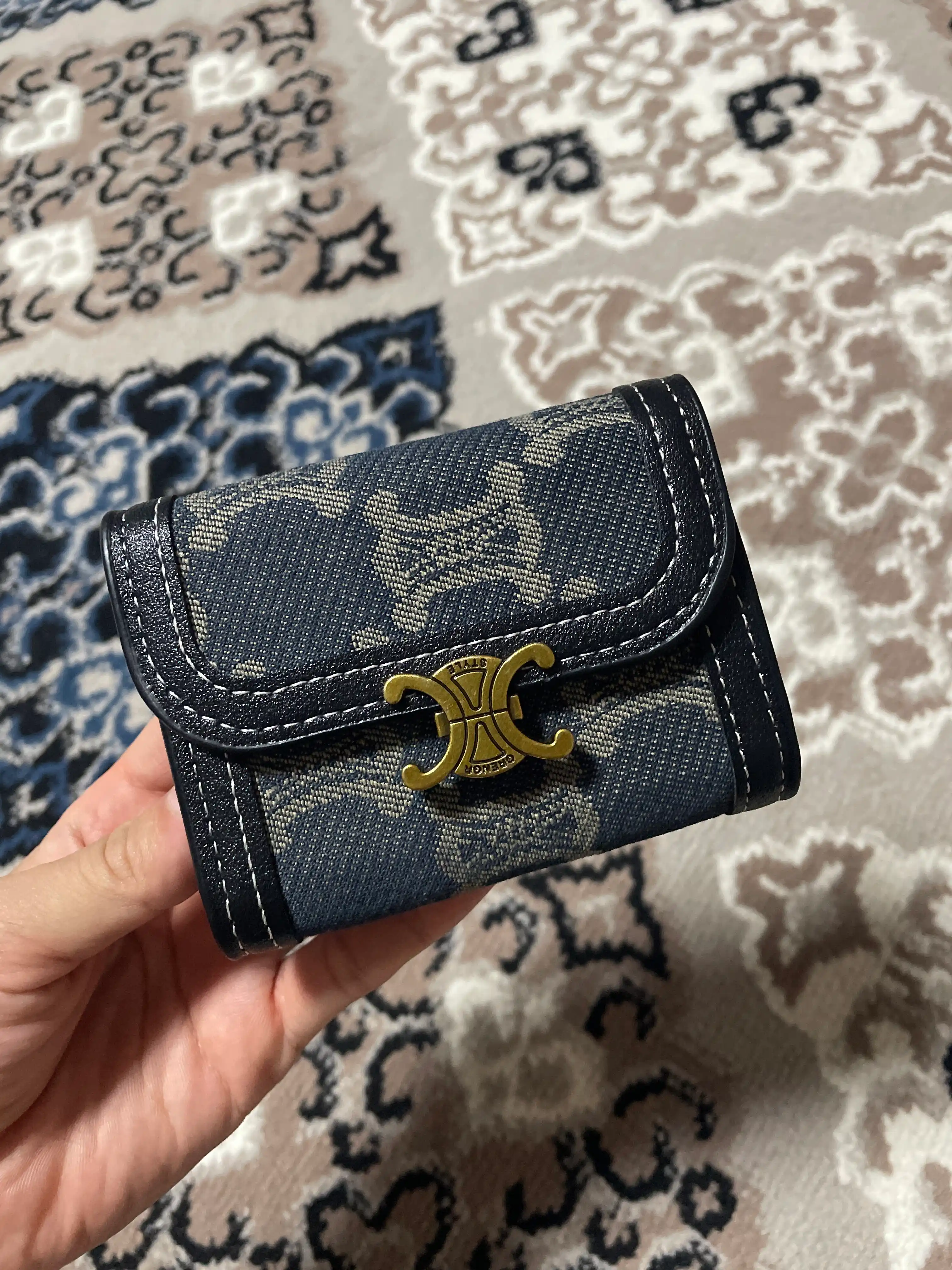 Ayollar hamyoni - Card Holder CELINE uslubida