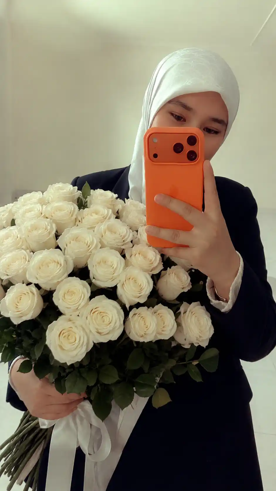 Силиконовый чехол с логотипом для iPhone 17 Pro Max/18 Pro Max бортик 1.5 мм
