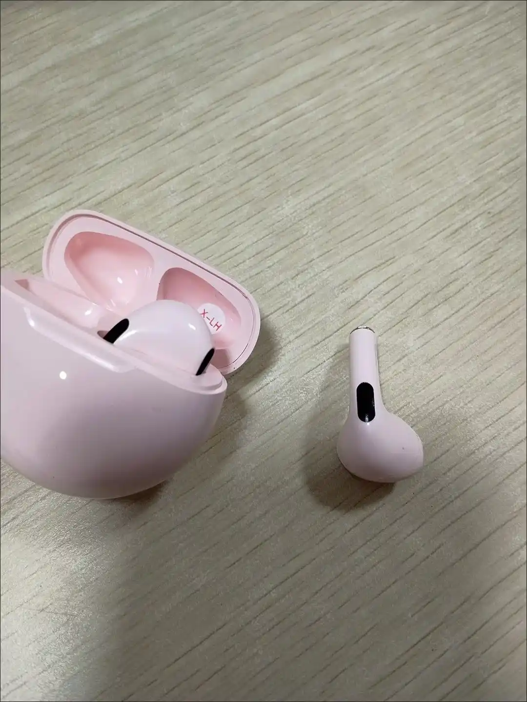 Simsiz quloqchinlar Bluetooth TWS mikrofonli, sensorli quloqliklar
