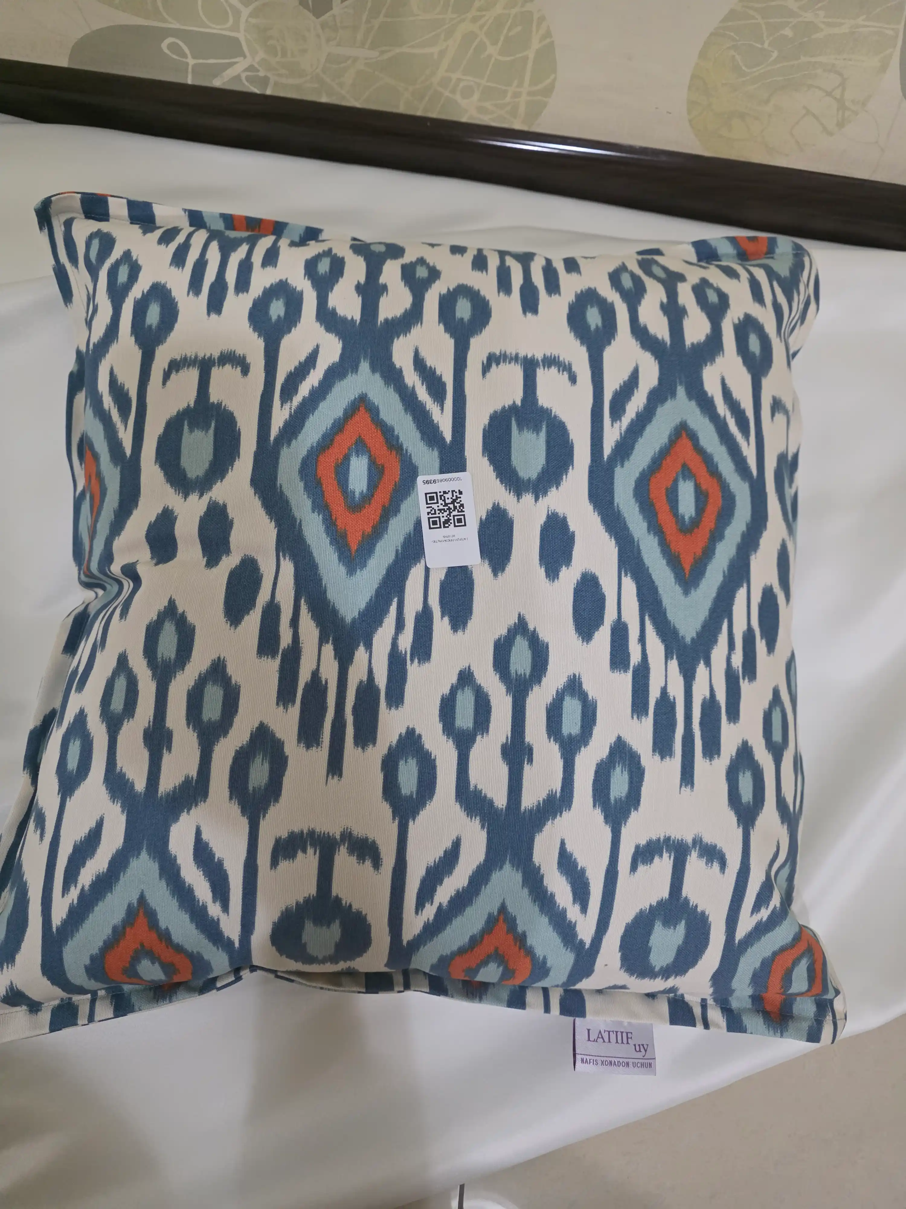Dekorativ yostiq ikat printi bilan uy, ofis va mexmonxona interyeri uchun, 45x45sm, 1 dona