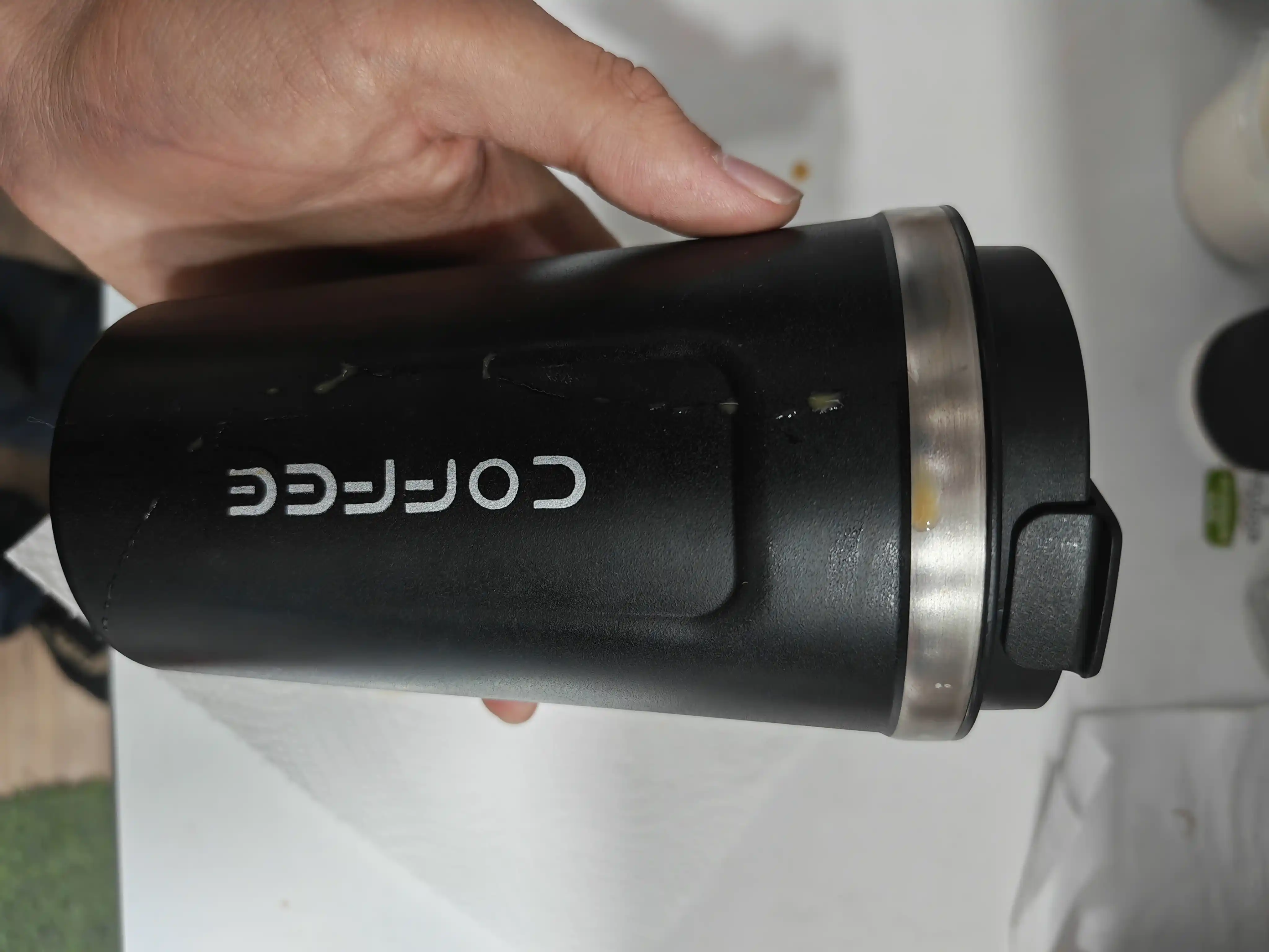 Qahva va choy uchun termos 500 ml, issiq va sovuqni saqlaydi, to‘kilmaydi, avto uchun