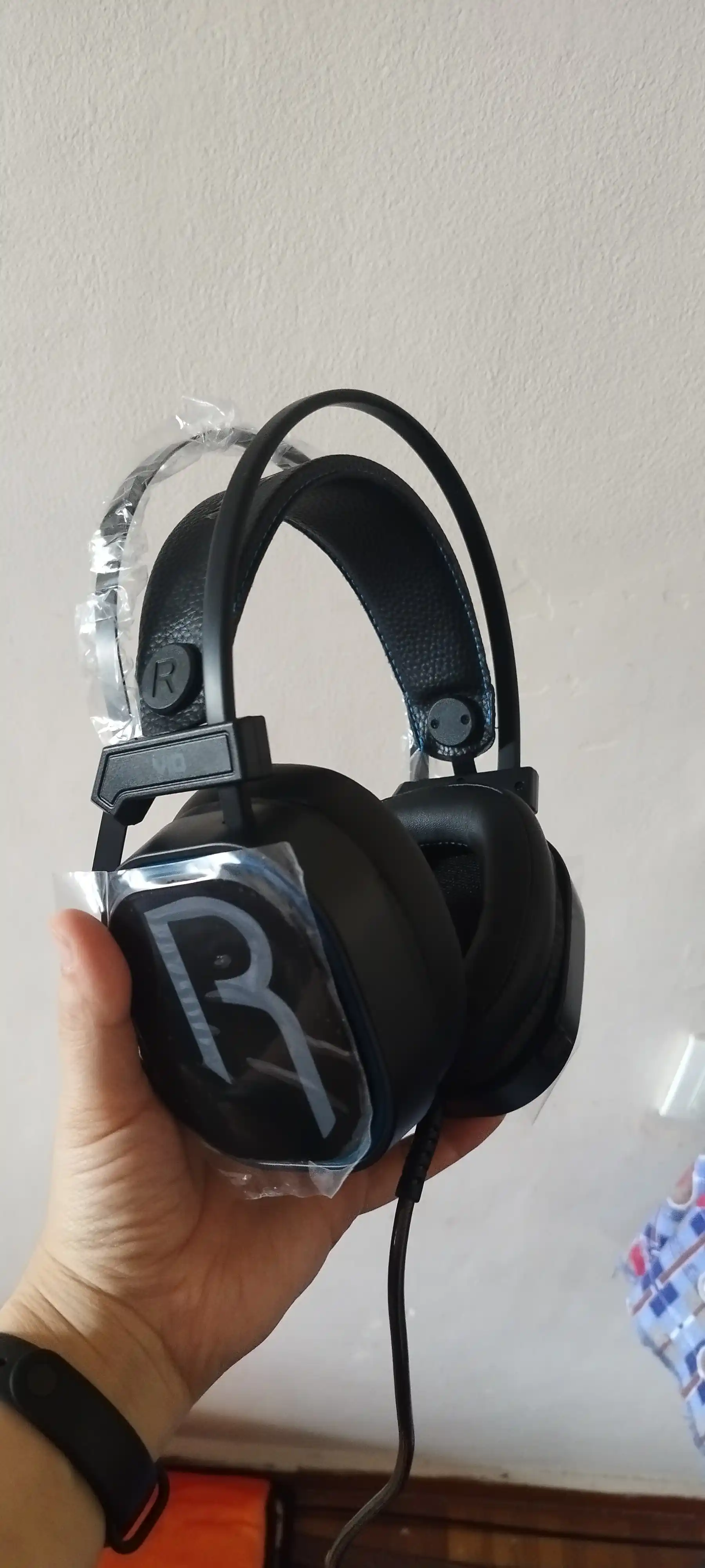 MORADI V10 USB7.1 o'yin uchun simli quloqchinlari kuk