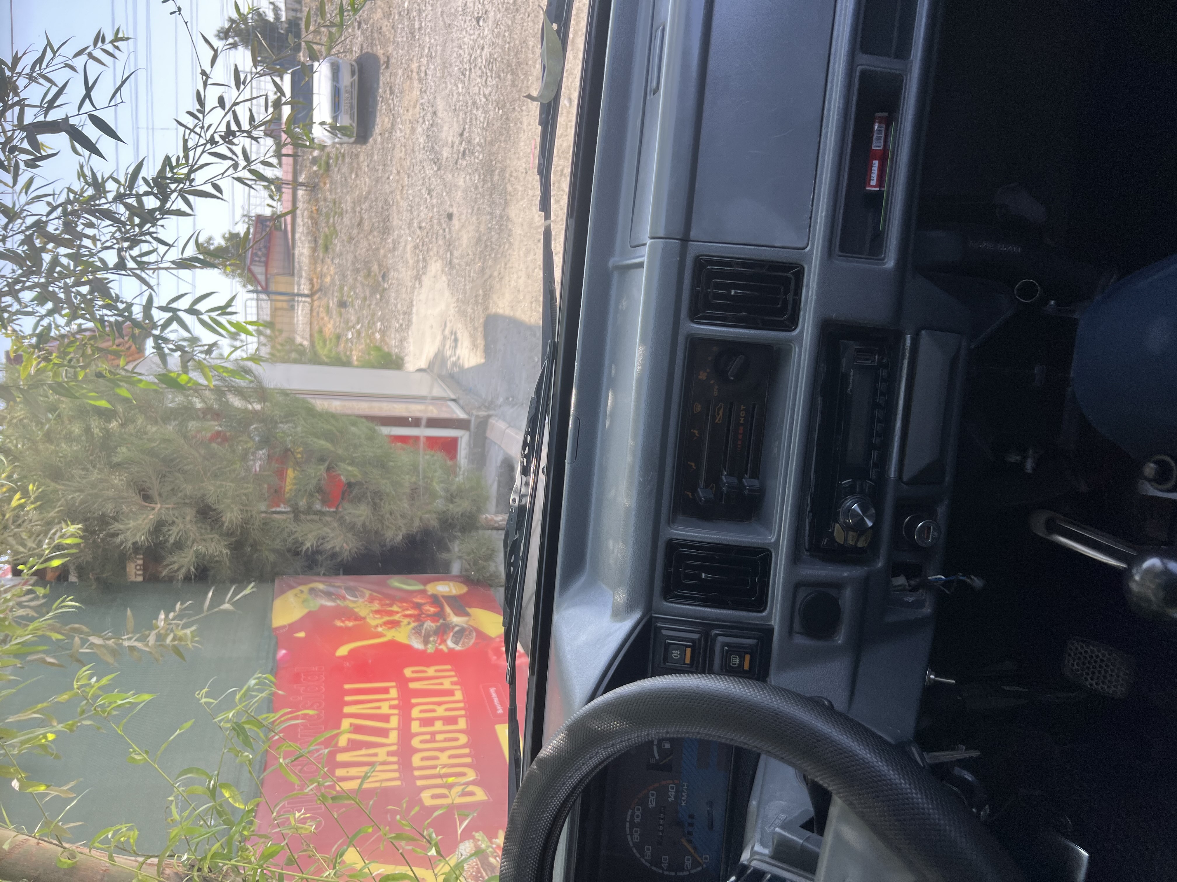 Damas uchun Mercedes uslubidagi premium salon deflektori (havo chiqarish panjarasi)