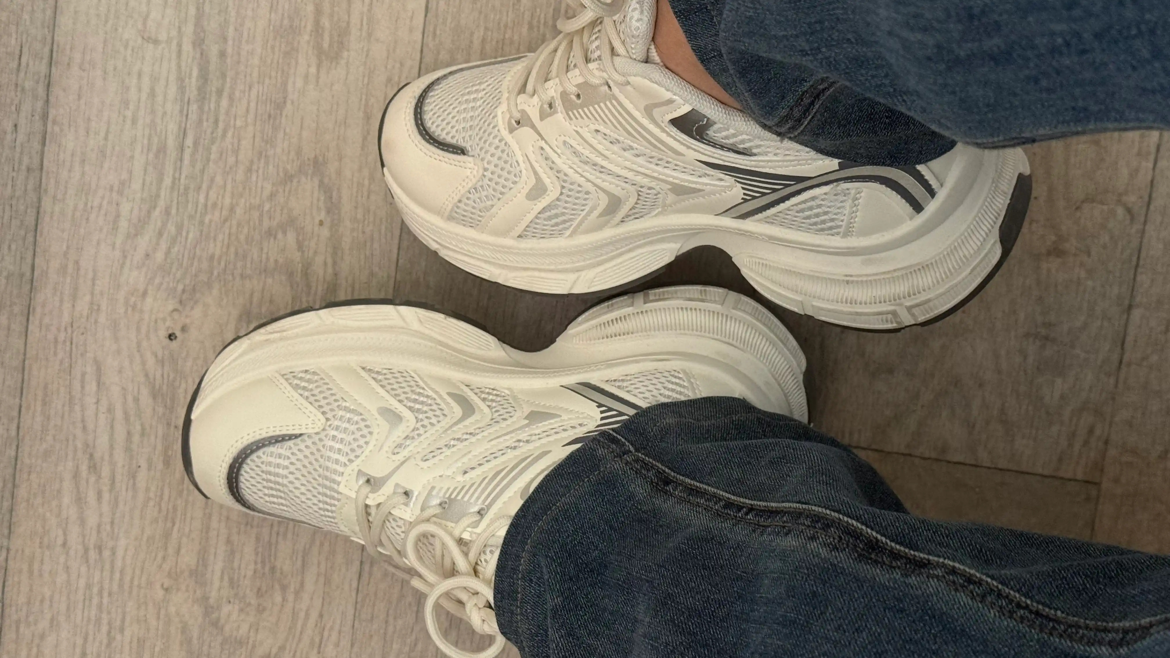 Ayollar uchun kuzgi krossovkalar, new balance uslubida krasofka o‘lchamlari 35-41