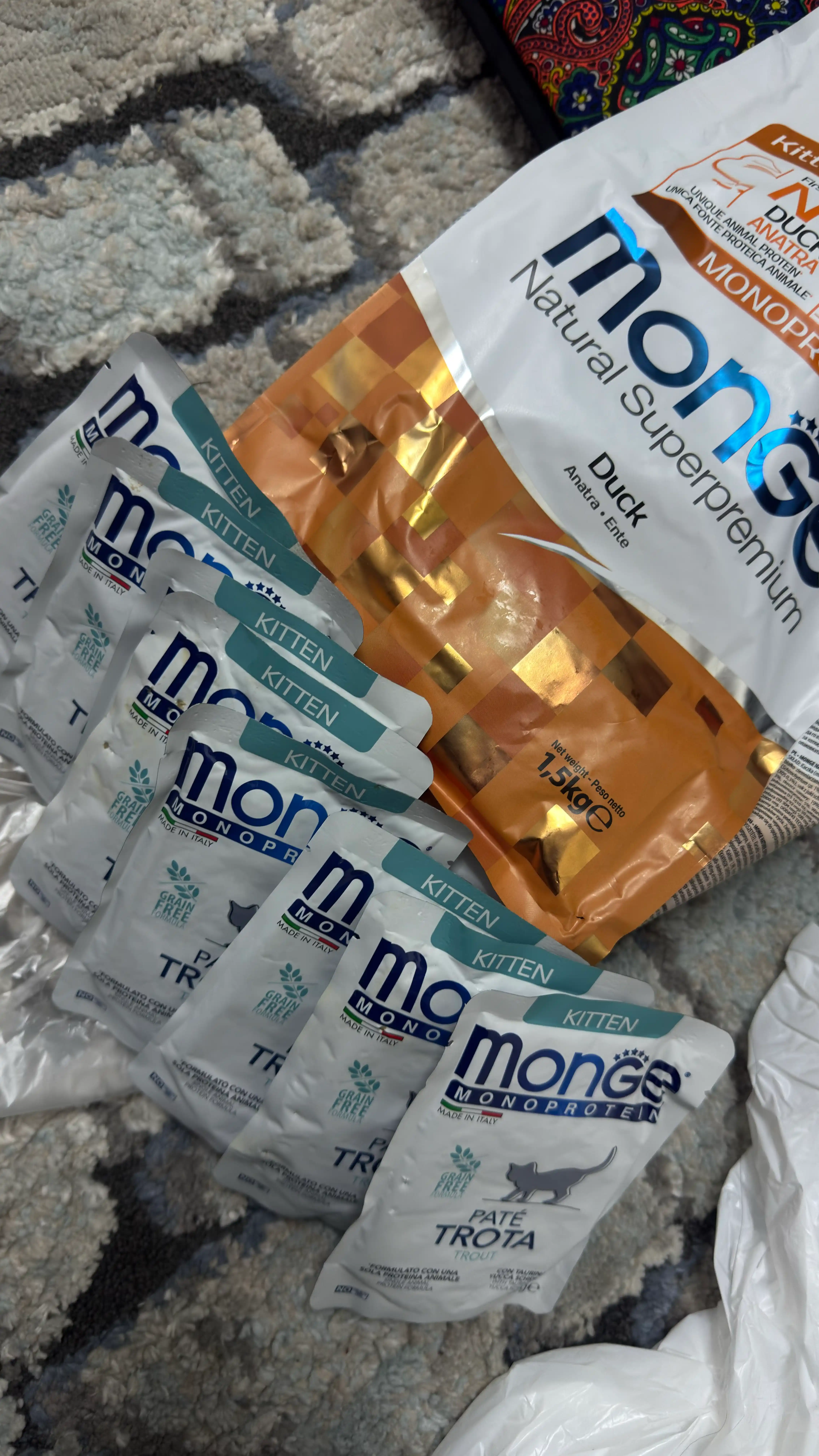 Корм Monge Kitten для котят с мясом утки, от 1 -12 месяцев, 1,5 кг