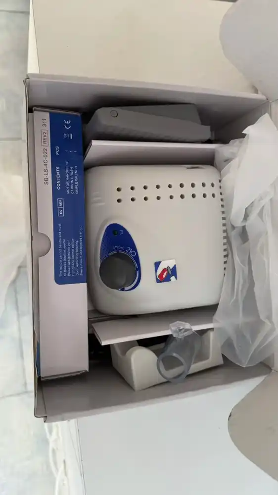 Manikyur va pedikyur apparati Strong 210, professional frezer 35000 aylanish, 105L ruchka