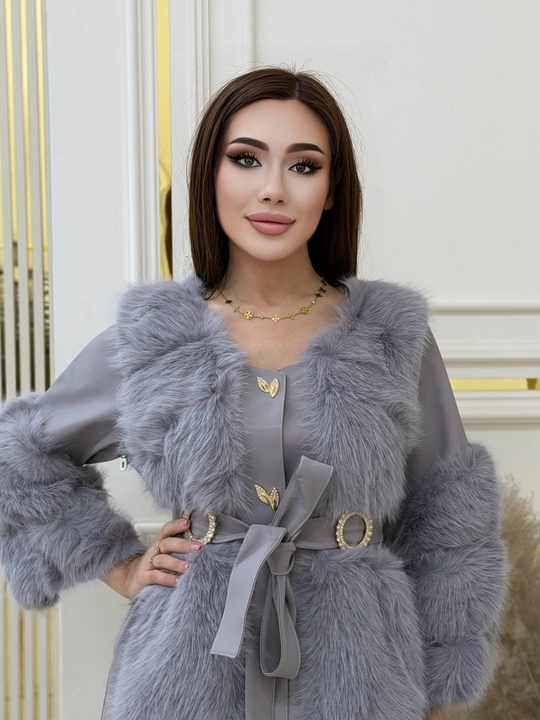 Ayollar uchun jilet – mo‘ynali, belbog‘li zamonaviy model