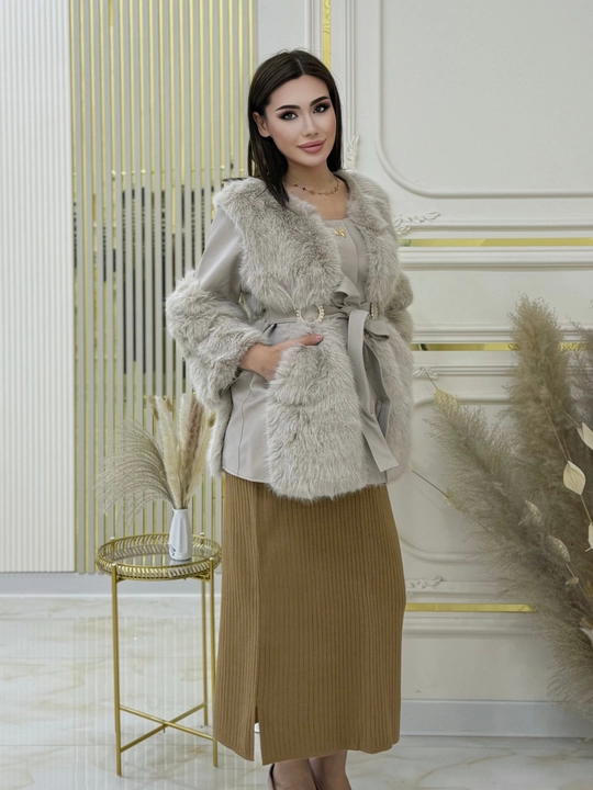Ayollar uchun jilet – mo‘ynali, belbog‘li zamonaviy model - 