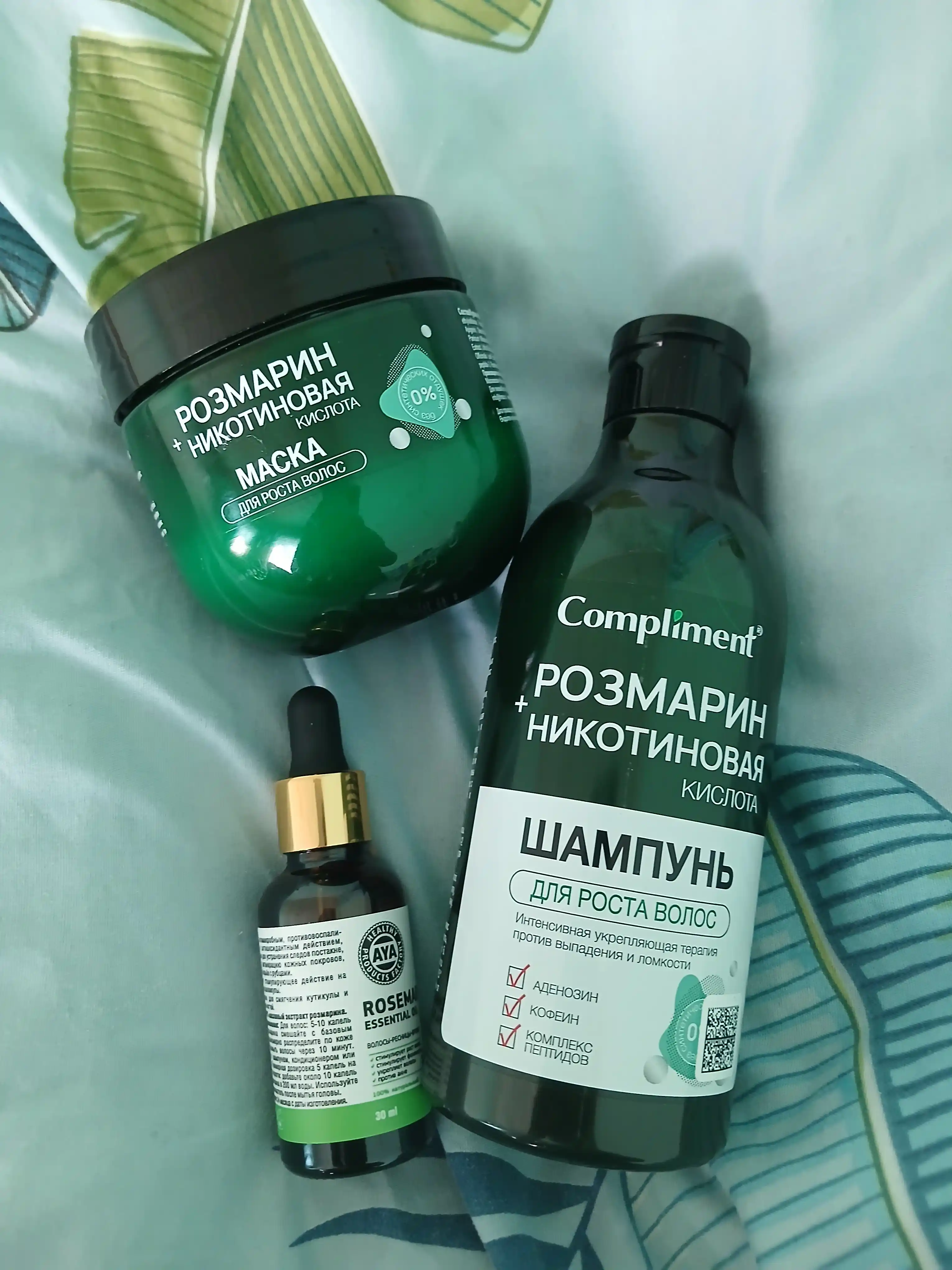 Compliment soch o'stirish uchun shampun, Rozmarin va Nikotin kislotasi bilan, 400 ml